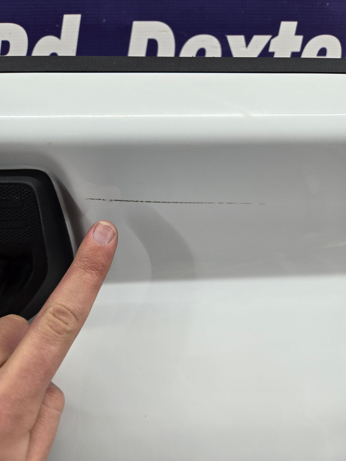 2019-2025 Chevrolet Silverado 2500 3500 HD Tailgate