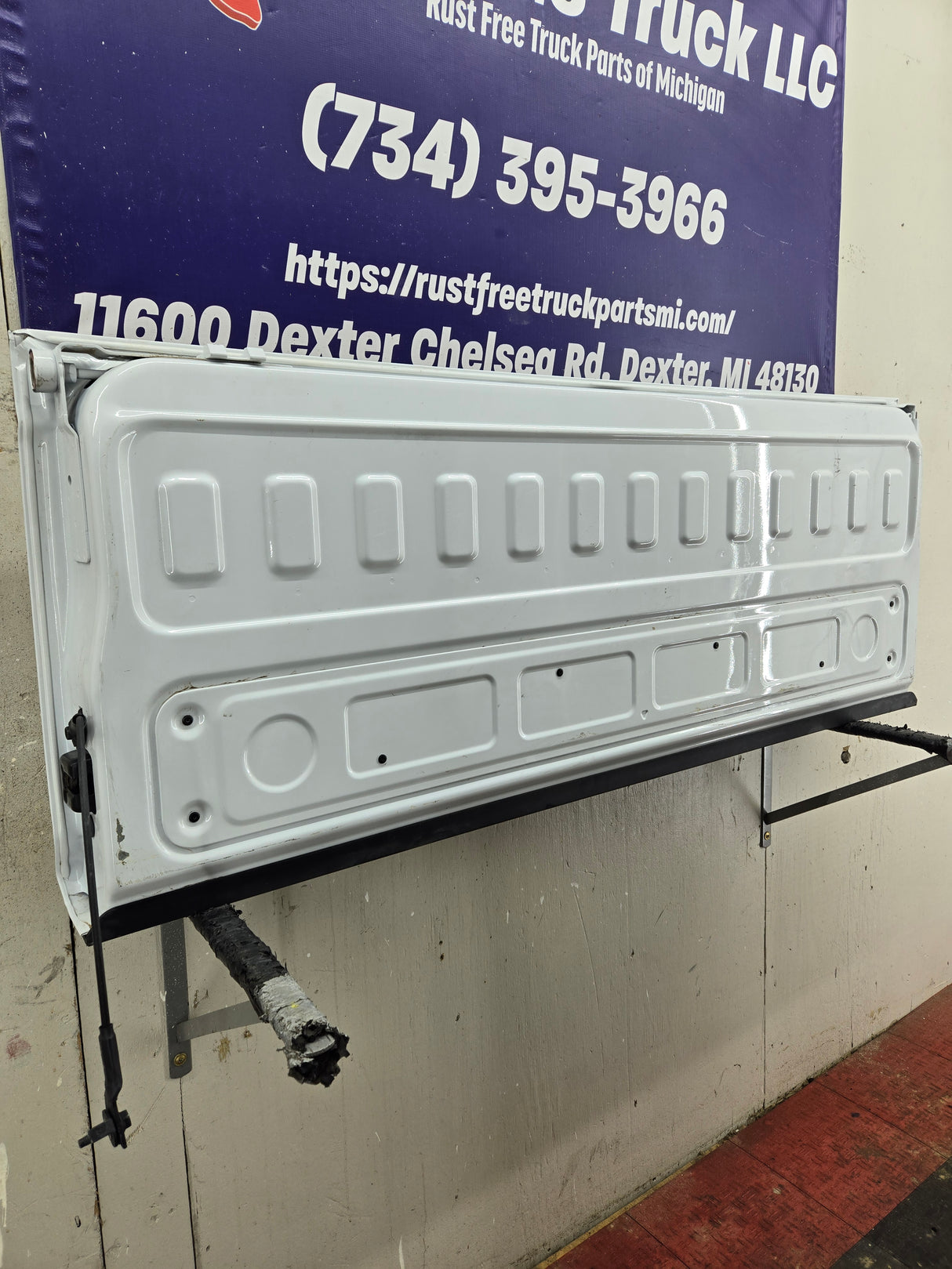 2019-2025 Chevrolet Silverado 2500 3500 HD Tailgate