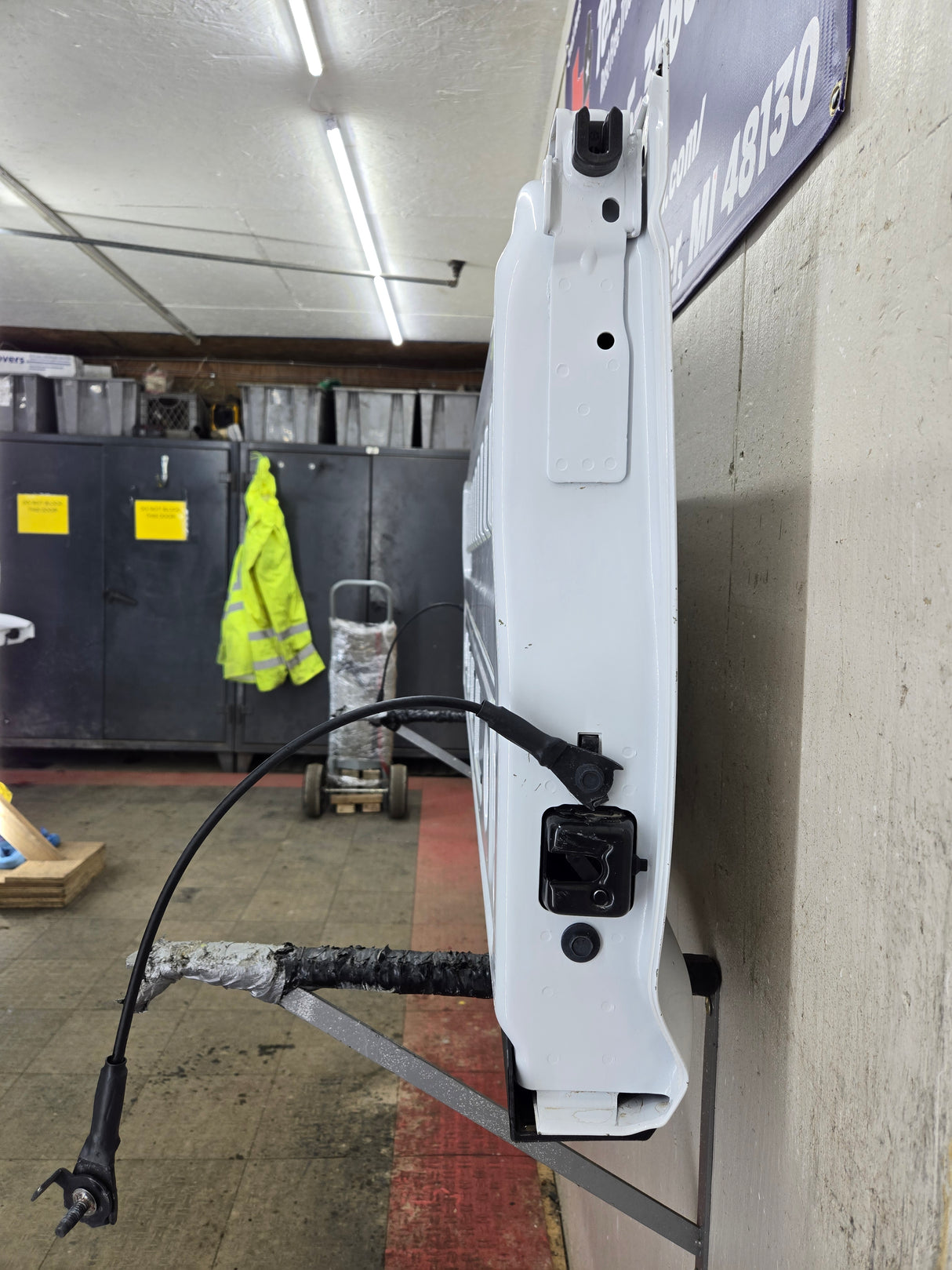 2019-2025 Chevrolet Silverado 2500 3500 HD Tailgate