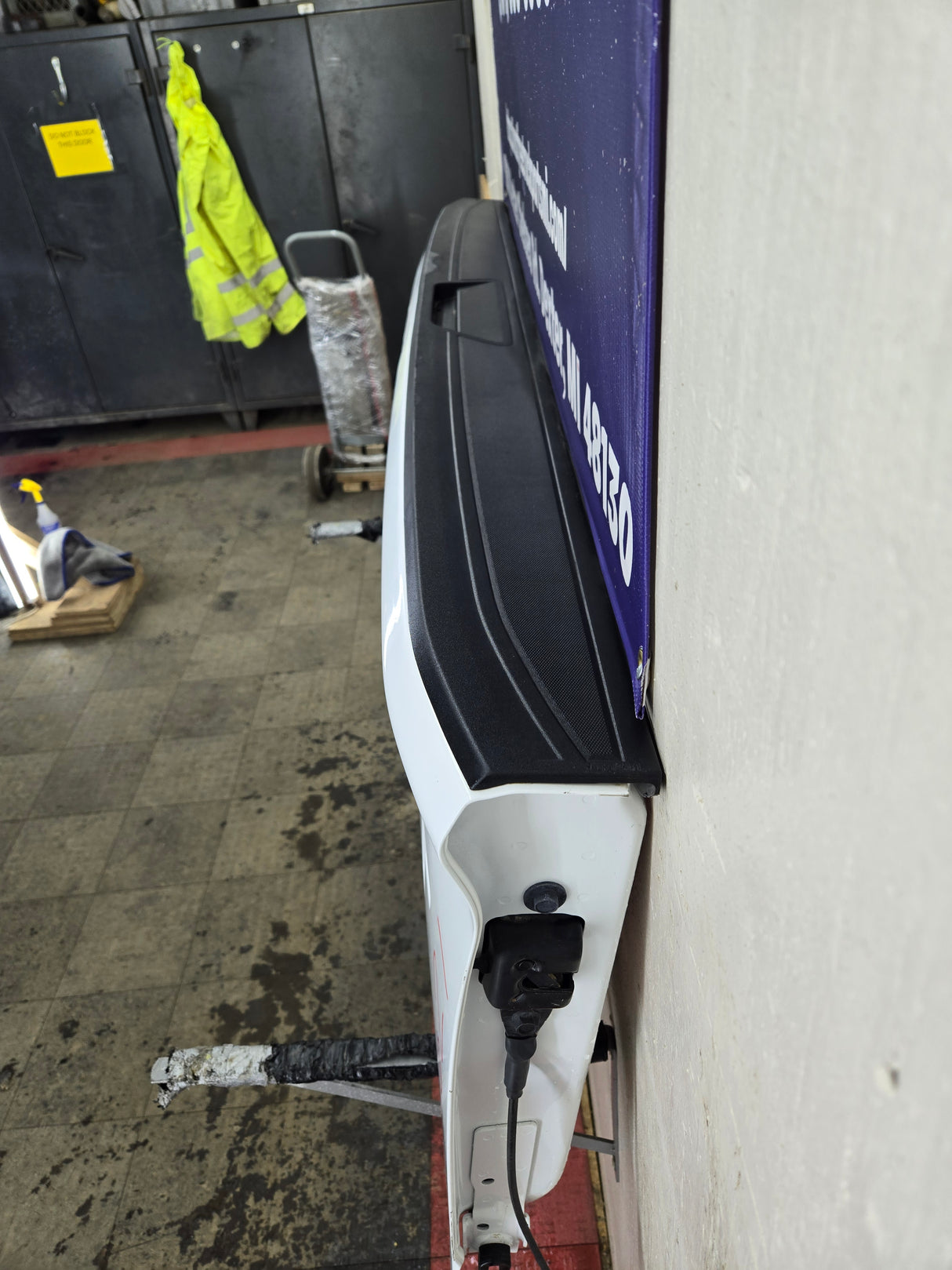 2019-2025 Chevrolet Silverado 2500 3500 HD Tailgate