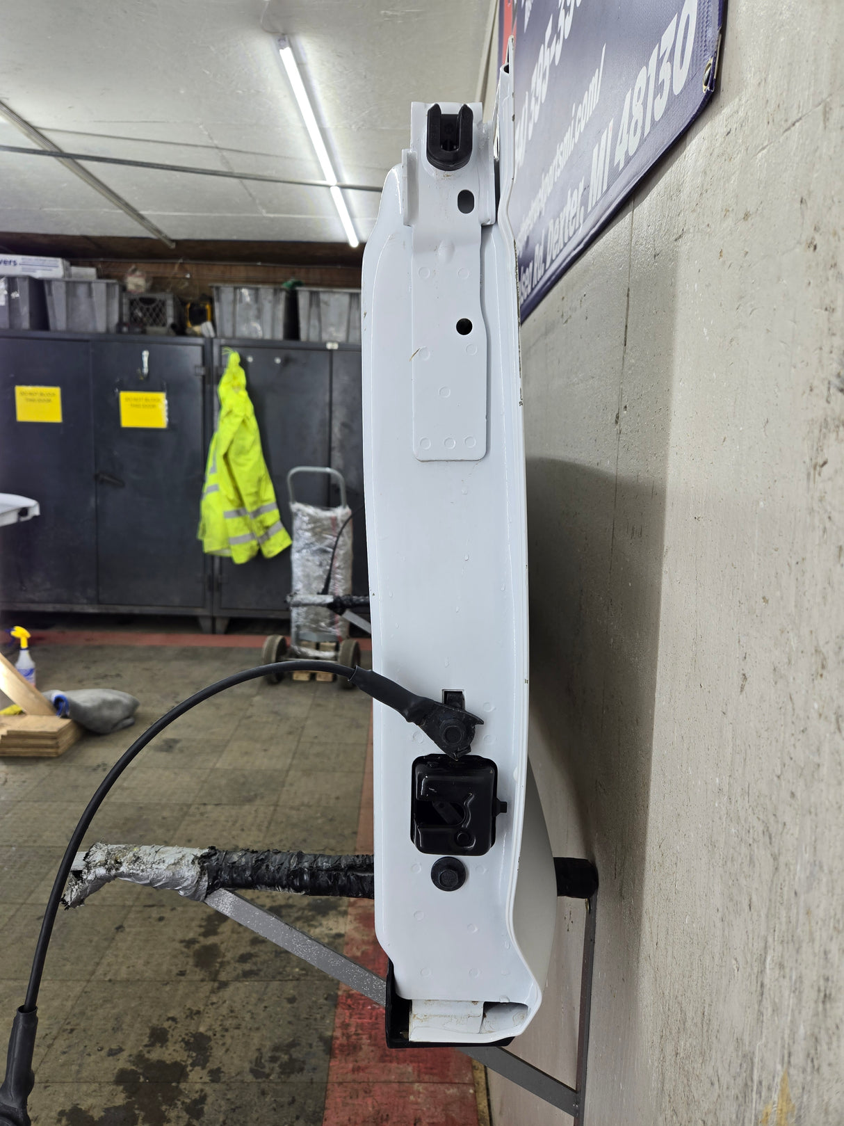 2019-2025 Chevrolet Silverado 2500 3500 HD Tailgate