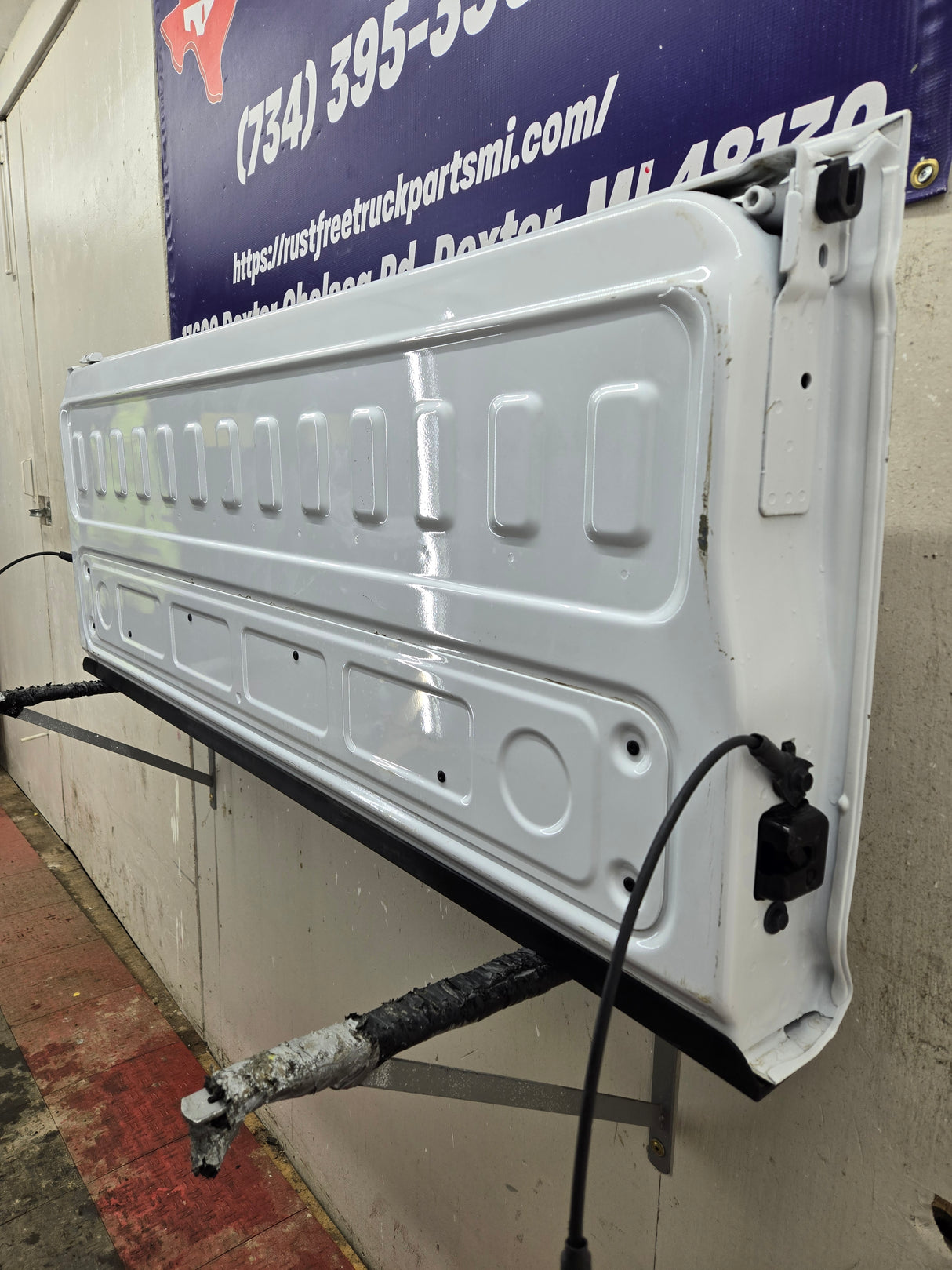 2019-2025 Chevrolet Silverado 2500 3500 HD Tailgate