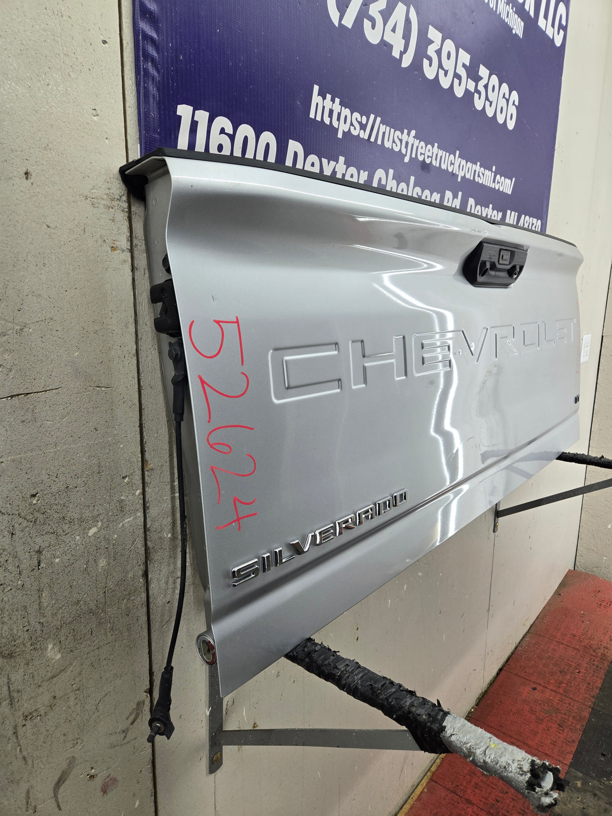 2019-2025 Chevrolet Silverado 2500 3500 HD Tailgate