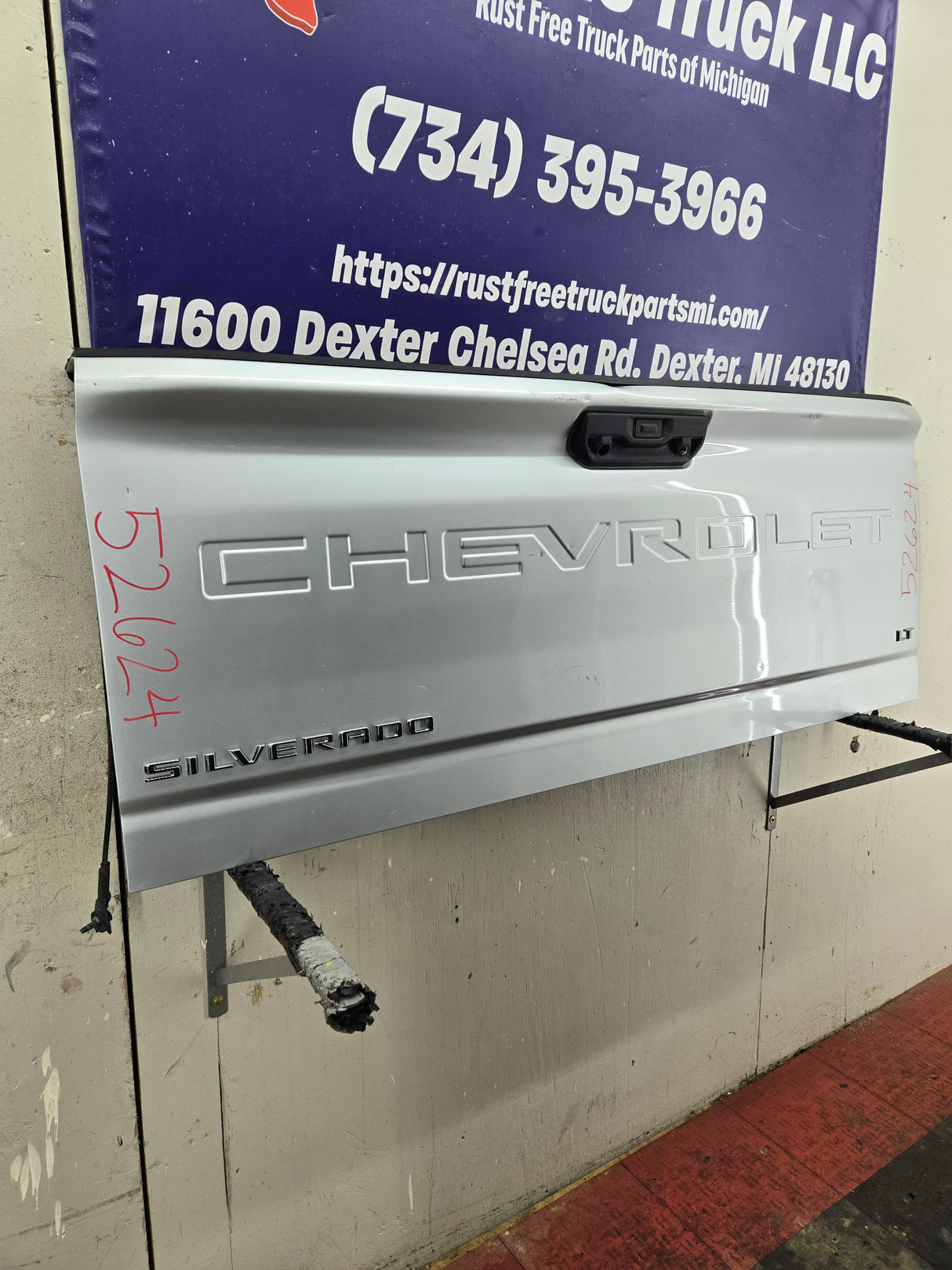 2019-2025 Chevrolet Silverado 2500 3500 HD Tailgate