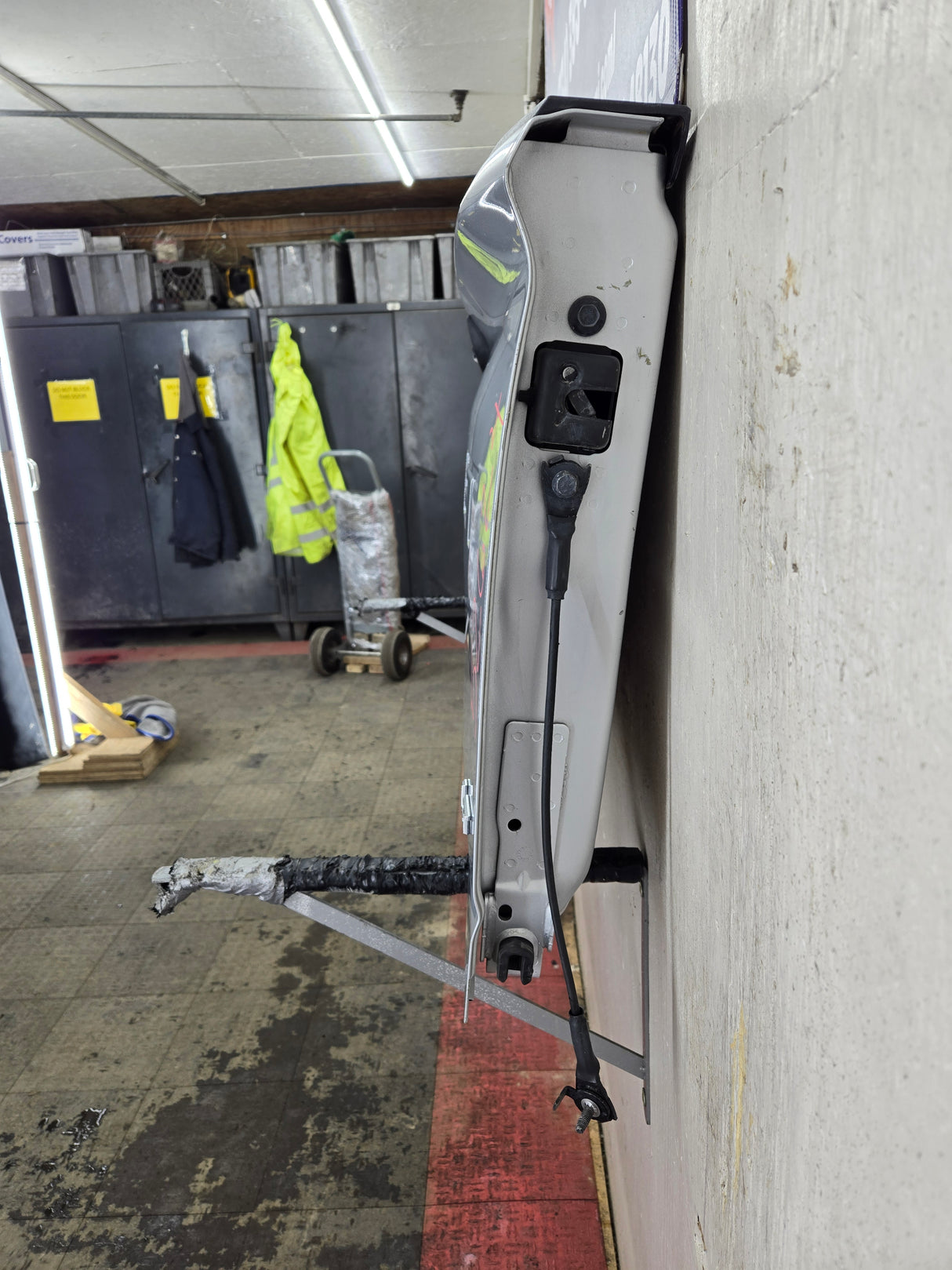 2019-2025 Chevrolet Silverado 2500 3500 HD Tailgate