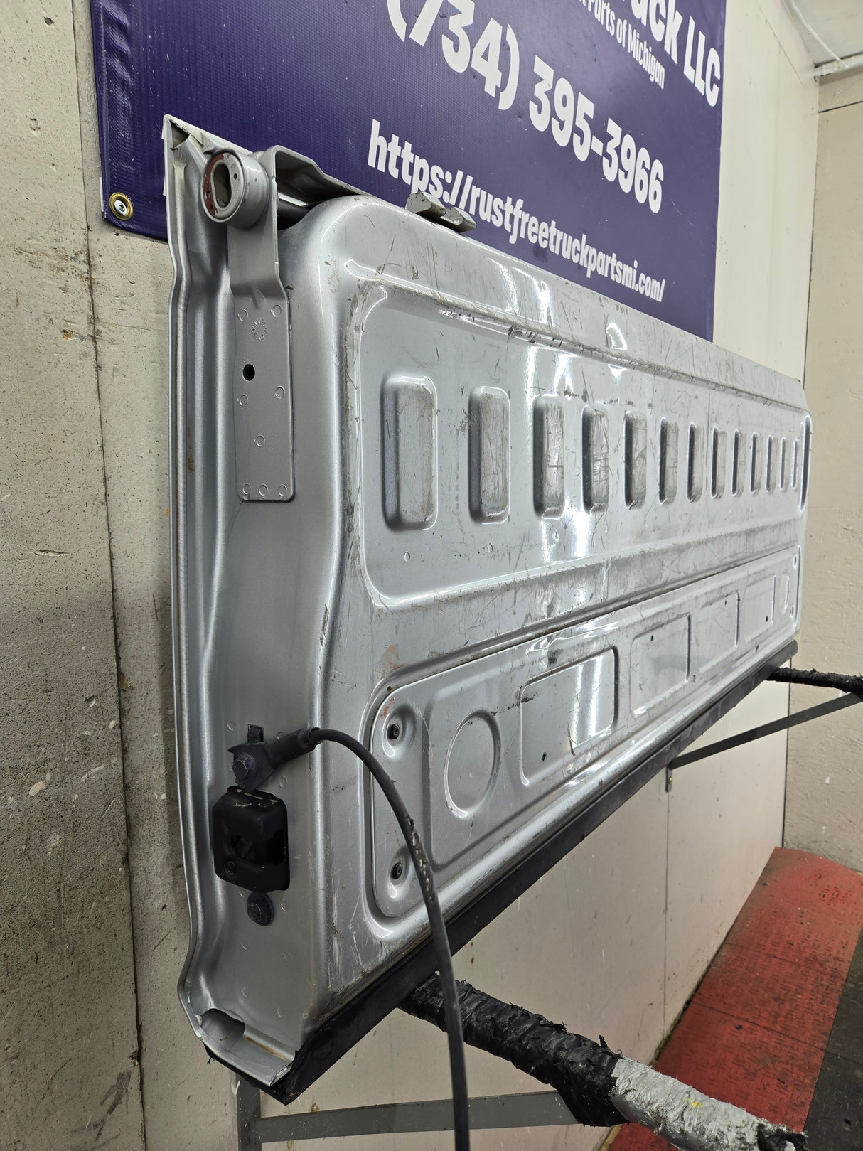 2019-2025 Chevrolet Silverado 2500 3500 HD Tailgate