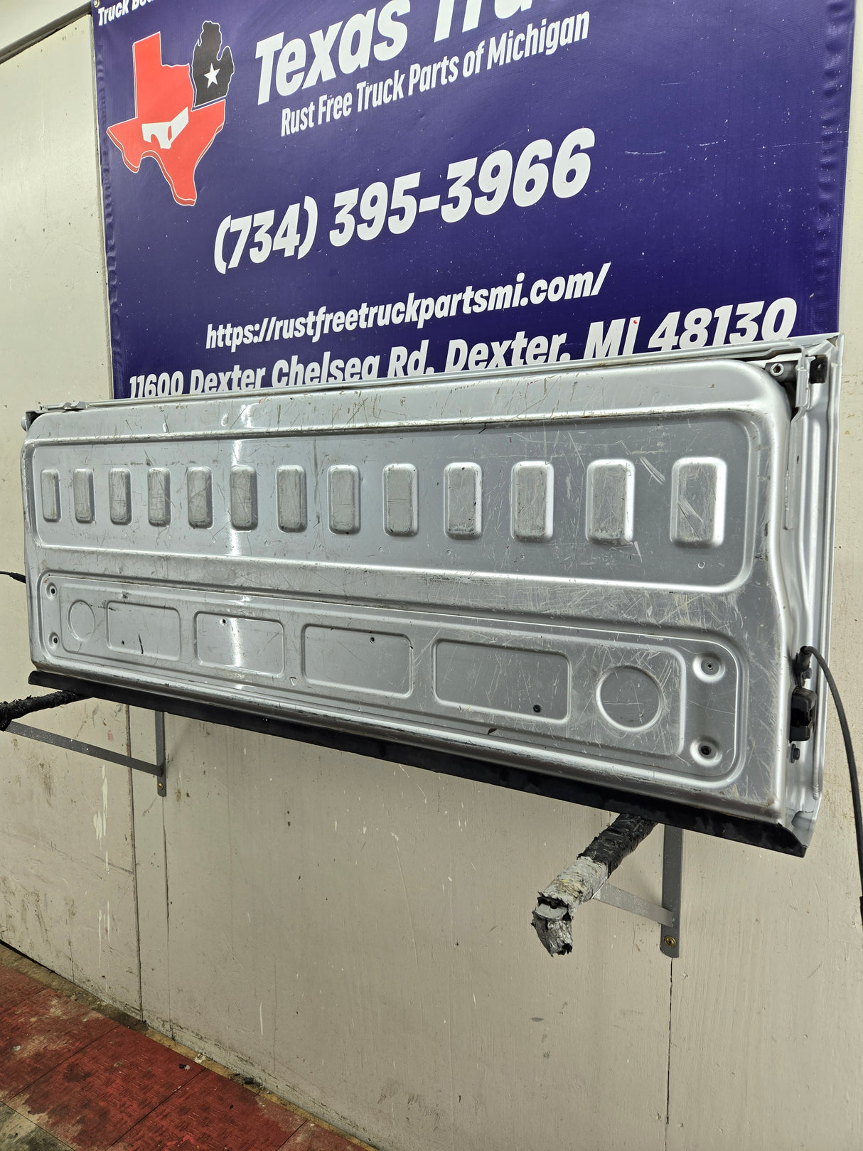 2019-2025 Chevrolet Silverado 2500 3500 HD Tailgate