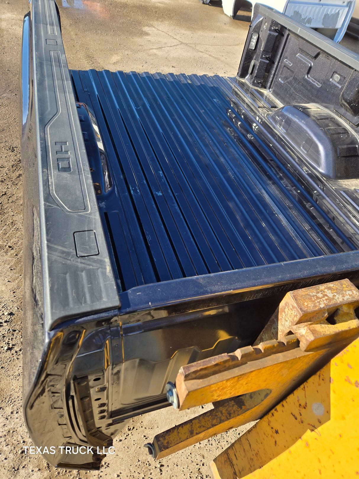 2019-2024 GMC Sierra 2500 3500 8' Long truck bed