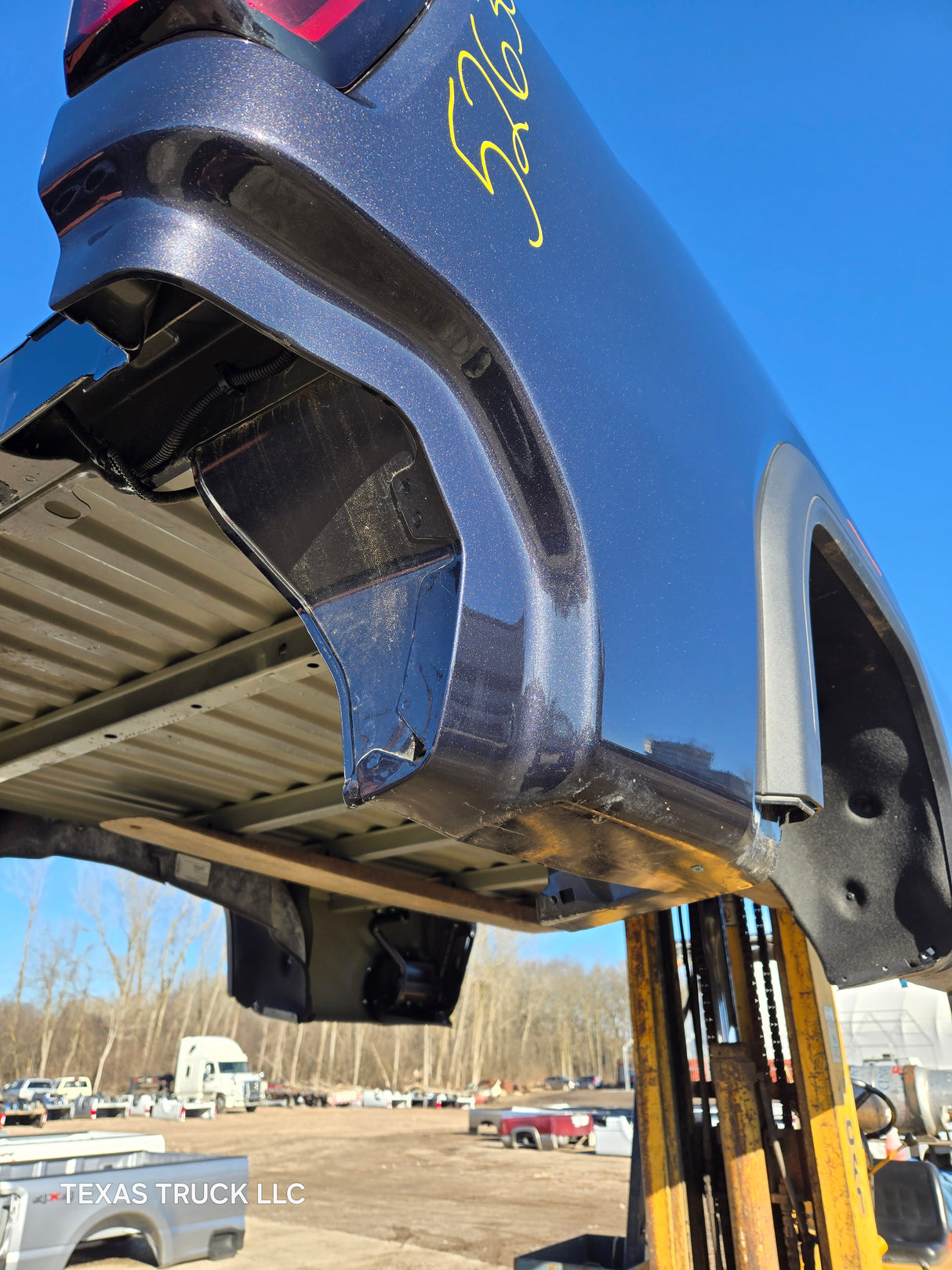 2019-2024 GMC Sierra 2500 3500 8' Long truck bed