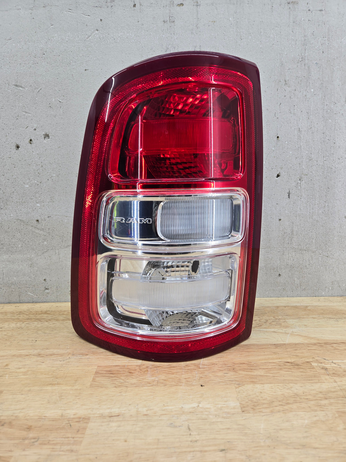 2019-2024 5th Gen Dodge Ram 2500 3500 LH Driver Side Tail Light Halogen 68361715AE