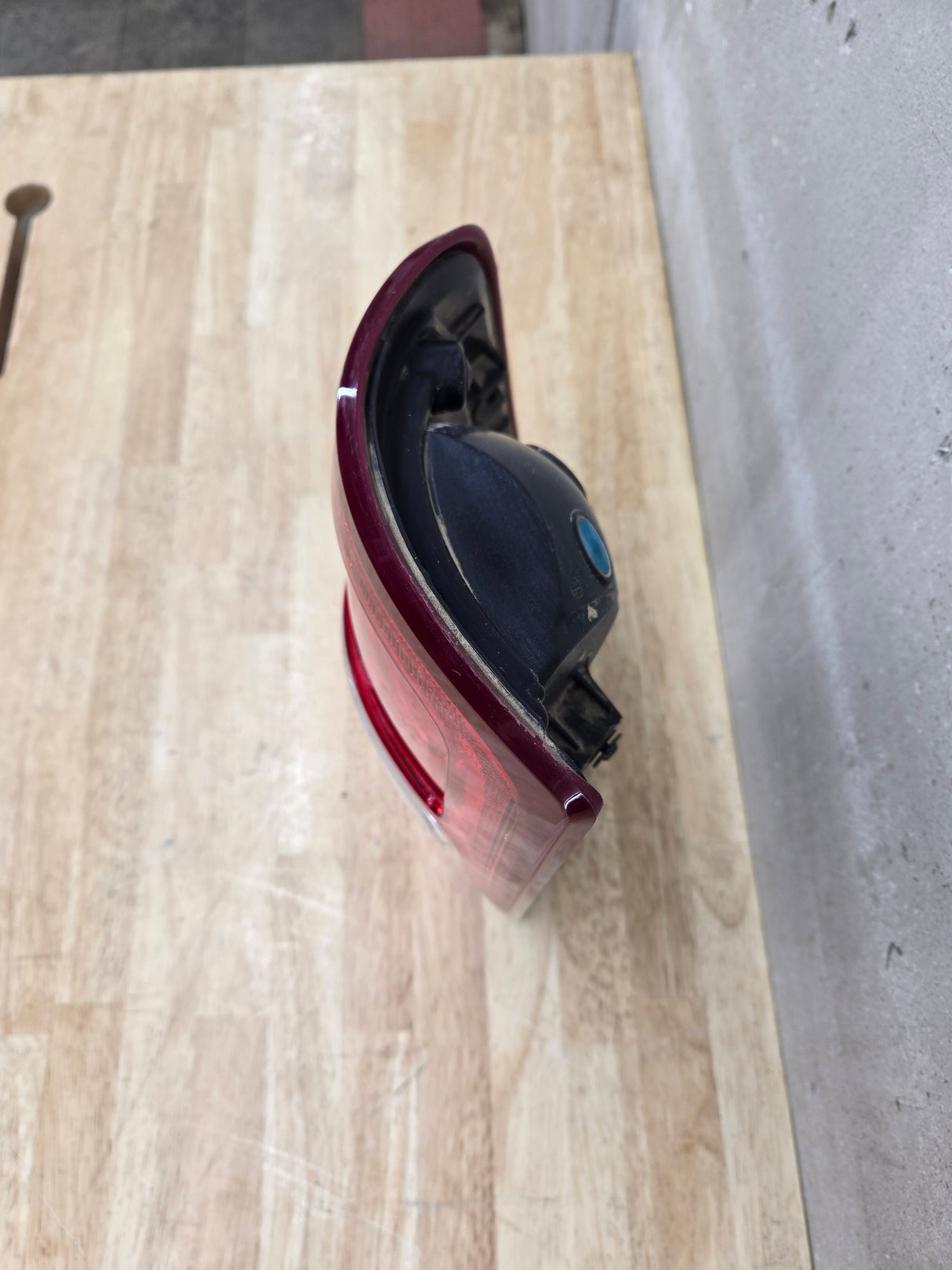 2019-2024 5th Gen Dodge Ram 2500 3500 LH Driver Side Tail Light Halogen 68361715AE