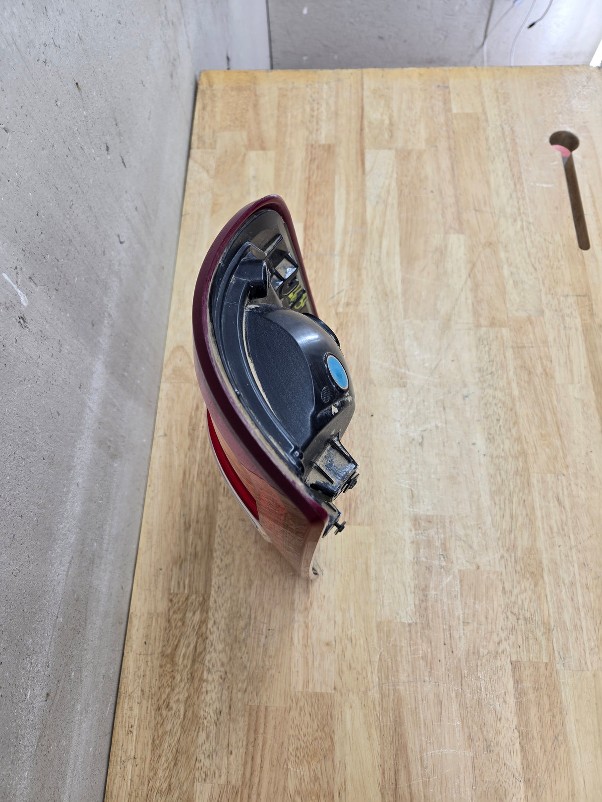 2019-2024 5th Gen Dodge Ram 2500 3500 LH Driver Side Tail Light Halogen 68361715AE