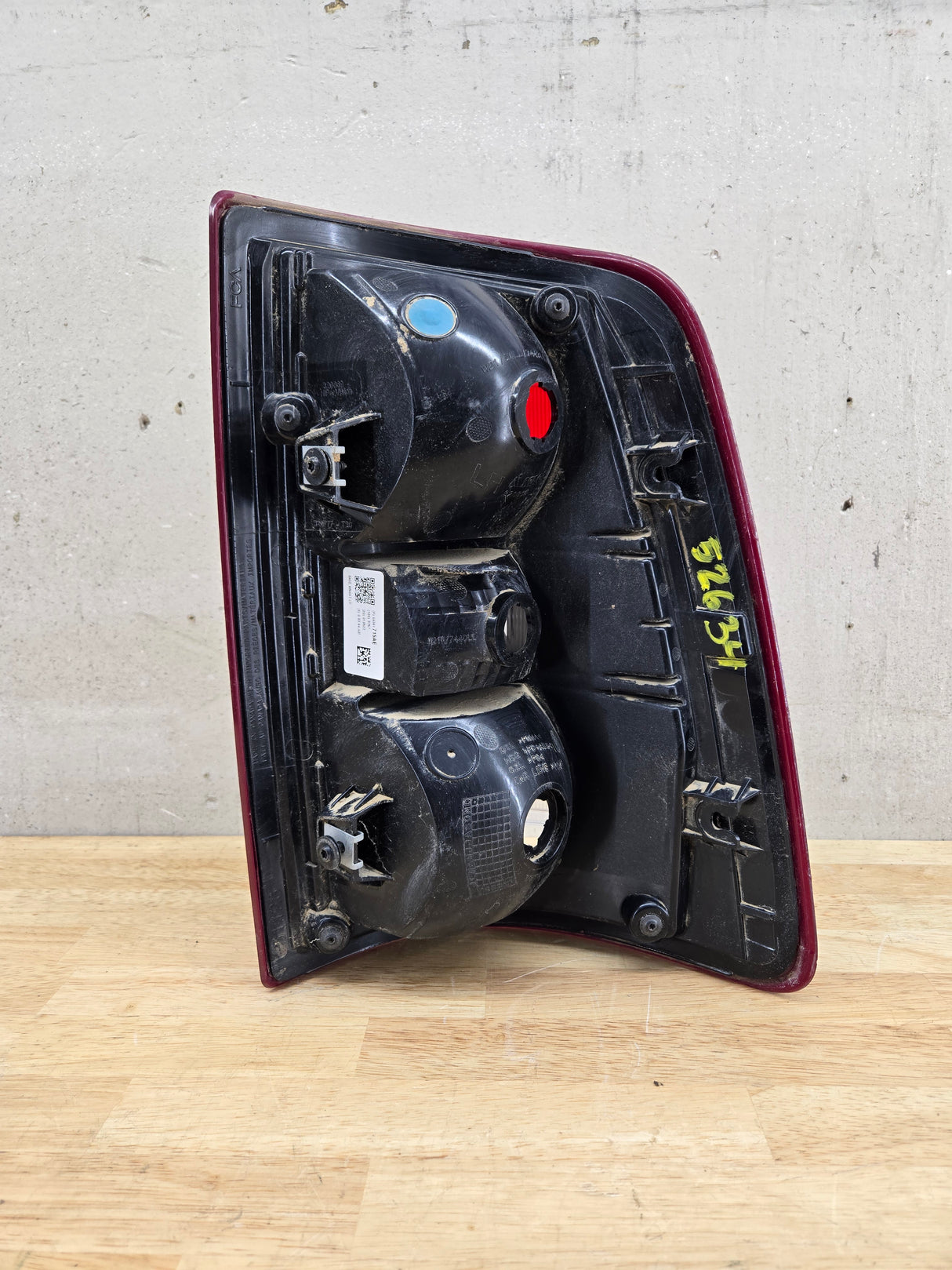 2019-2024 5th Gen Dodge Ram 2500 3500 LH Driver Side Tail Light Halogen 68361715AE