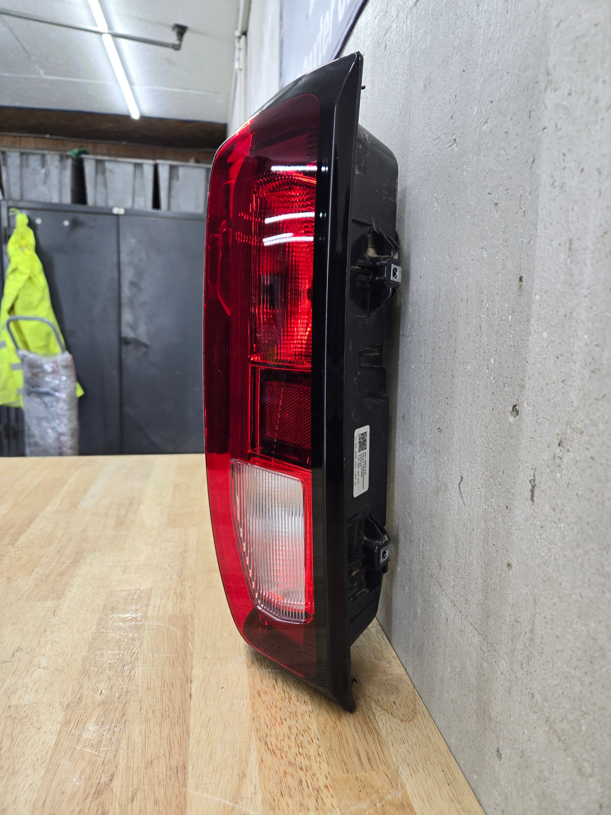 2019-2023 GMC Sierra 1500 2500 3500 HD LH Driver Side Tail Light