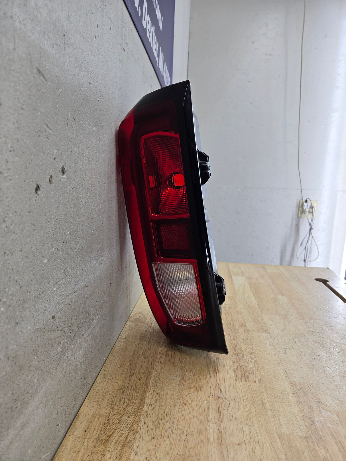 2019-2023 GMC Sierra 1500 2500 3500 HD LH Driver Side Tail Light