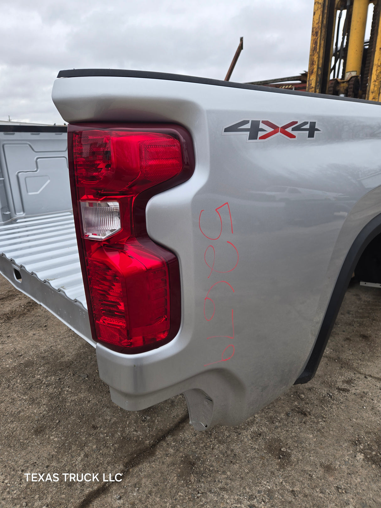 2019-2025 Chevrolet Silverado 2500 3500 HD 8' Long Truck Bed