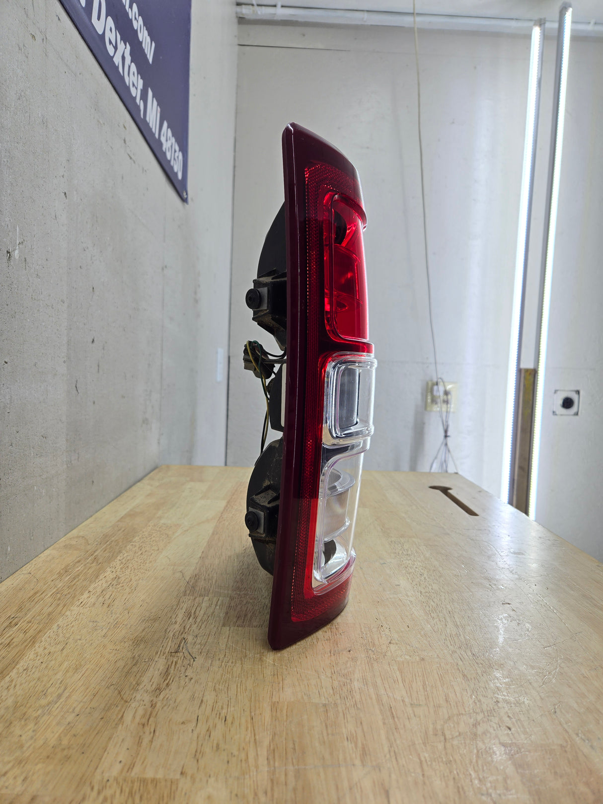 2019-2024 5th Gen Dodge Ram 2500 3500 RH Passenger Side Tail Light Halogen 68361714AE