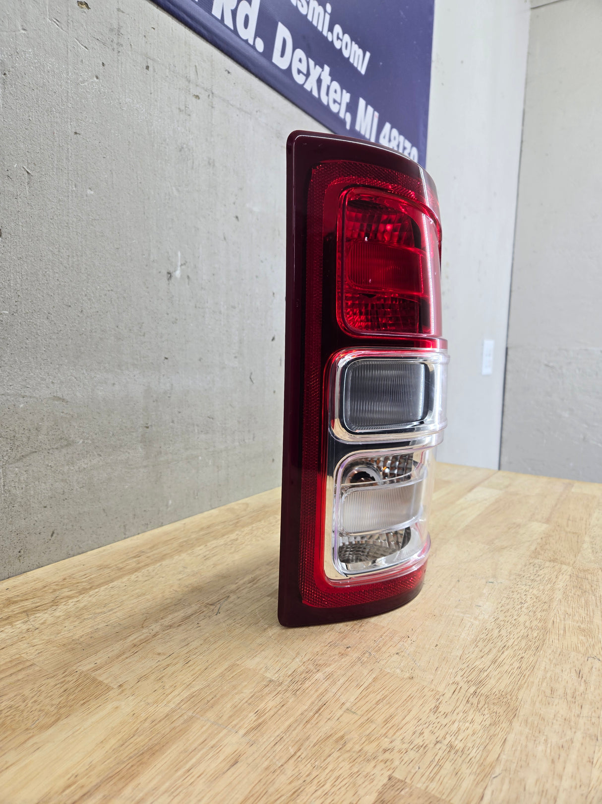 2019-2024 5th Gen Dodge Ram 2500 3500 RH Passenger Side Tail Light Halogen 68361714AE