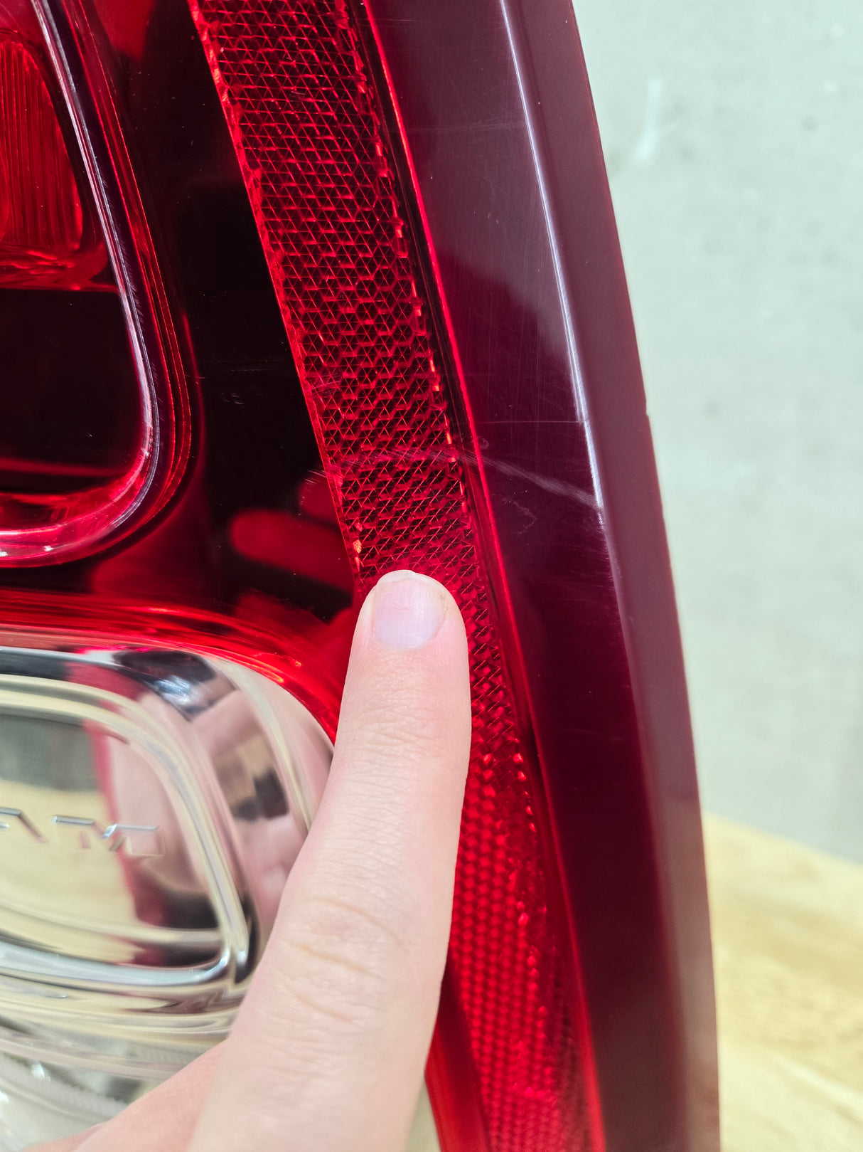 2019-2024 5th Gen Dodge Ram 2500 3500 RH Passenger Side Tail Light Halogen 68361714AE