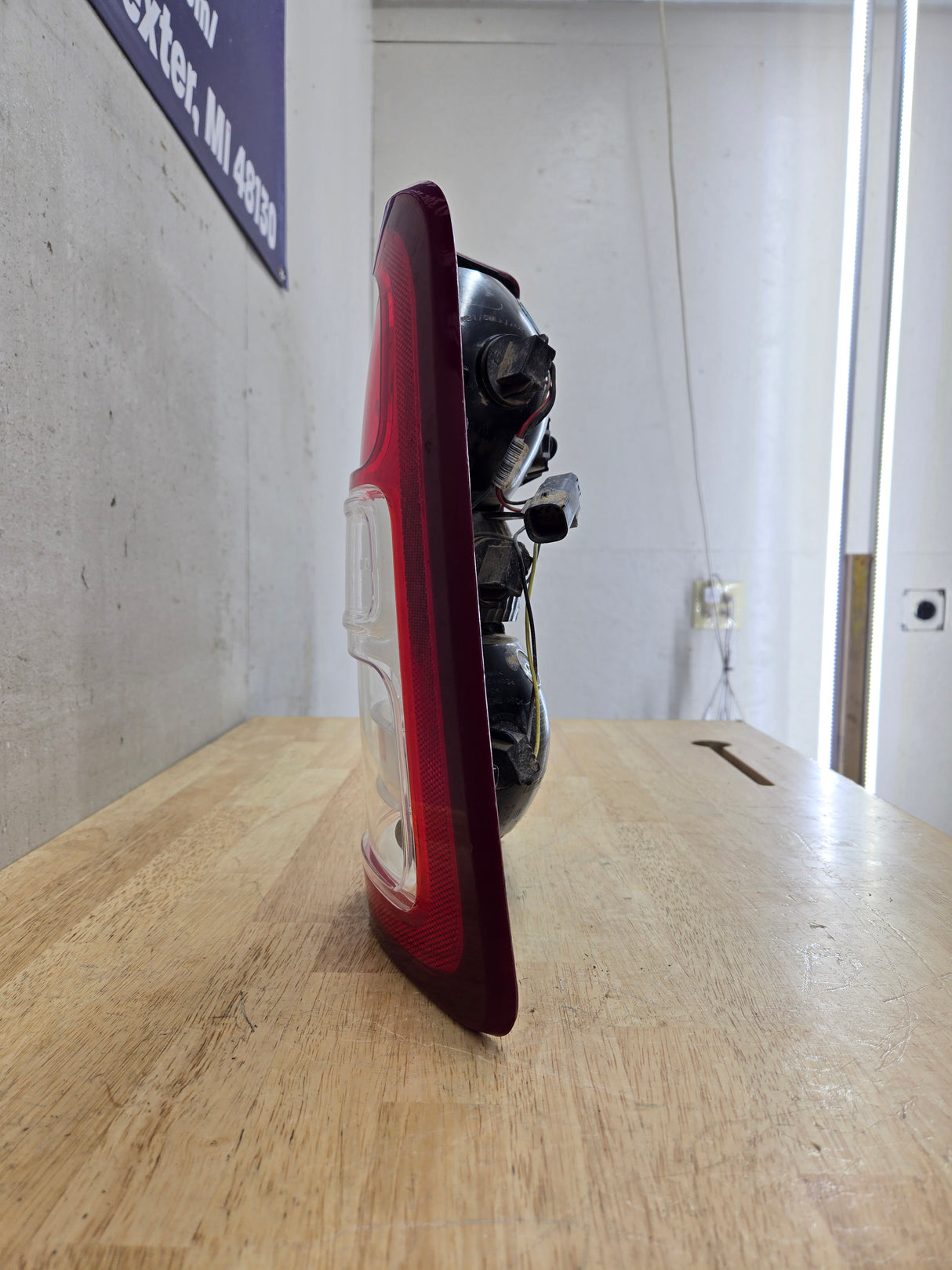 2019-2024 5th Gen Dodge Ram 2500 3500 RH Passenger Side Tail Light Halogen 68361714AE