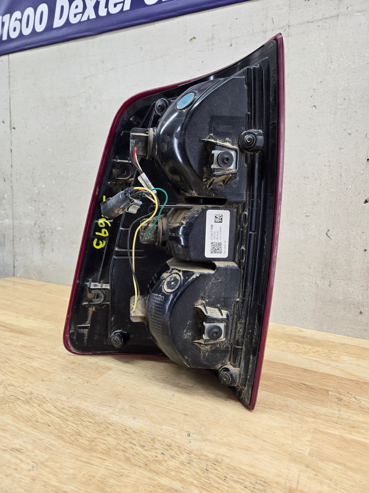 2019-2024 5th Gen Dodge Ram 2500 3500 RH Passenger Side Tail Light Halogen 68361714AE