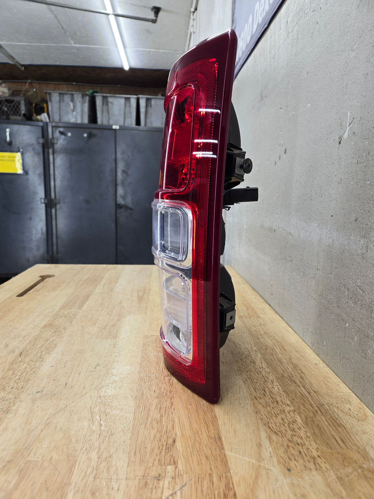 2019-2024 5th Gen Dodge Ram 2500 3500 LH Driver Side Tail Light Halogen 68361715AF