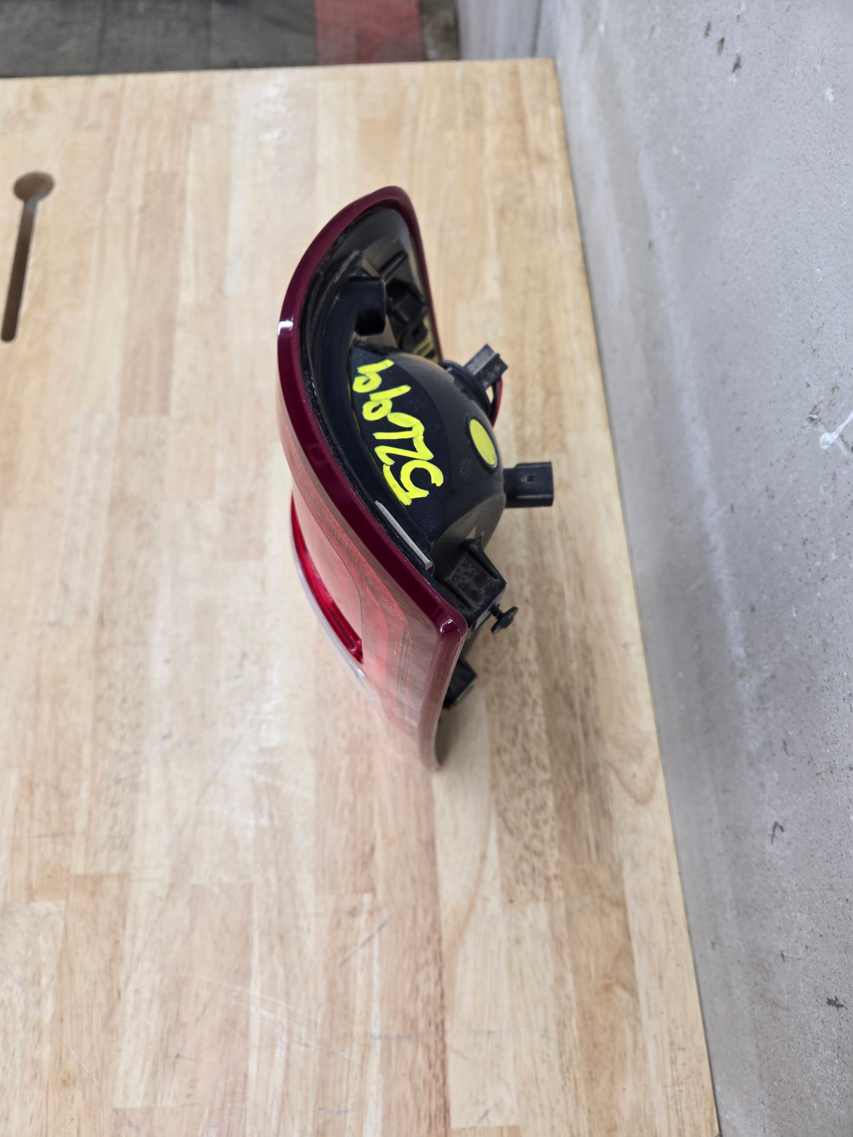 2019-2024 5th Gen Dodge Ram 2500 3500 LH Driver Side Tail Light Halogen 68361715AF