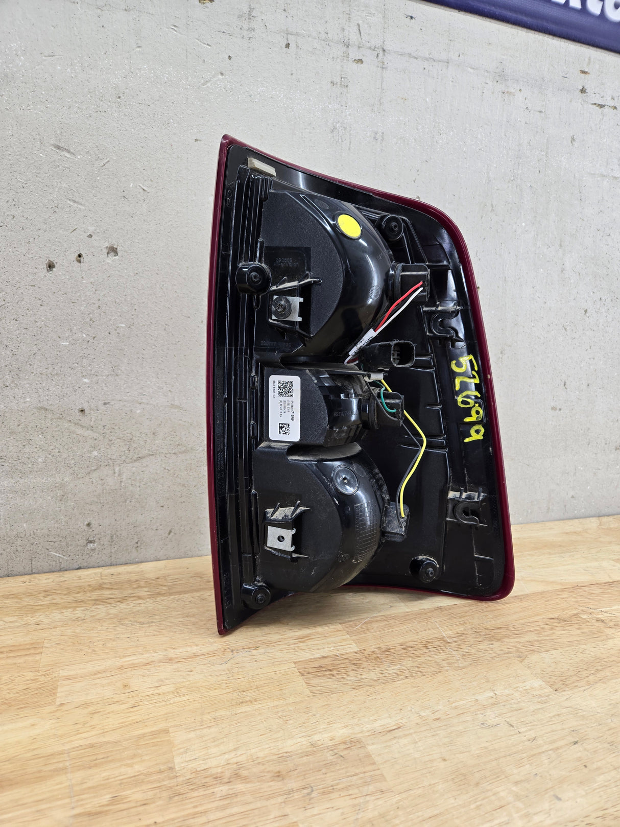 2019-2024 5th Gen Dodge Ram 2500 3500 LH Driver Side Tail Light Halogen 68361715AF