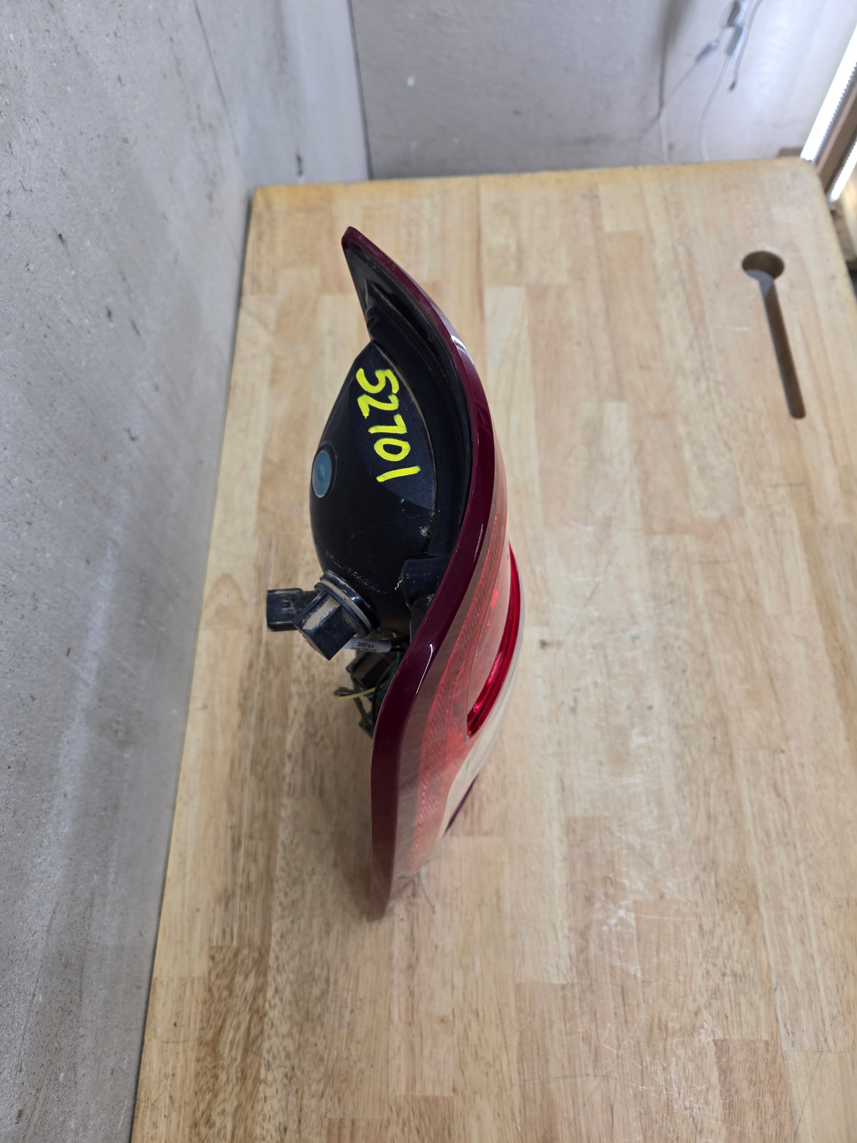 2019-2025 5th Gen Dodge Ram 2500 3500 LH Driver Side Tail Light Halogen 68361715AE