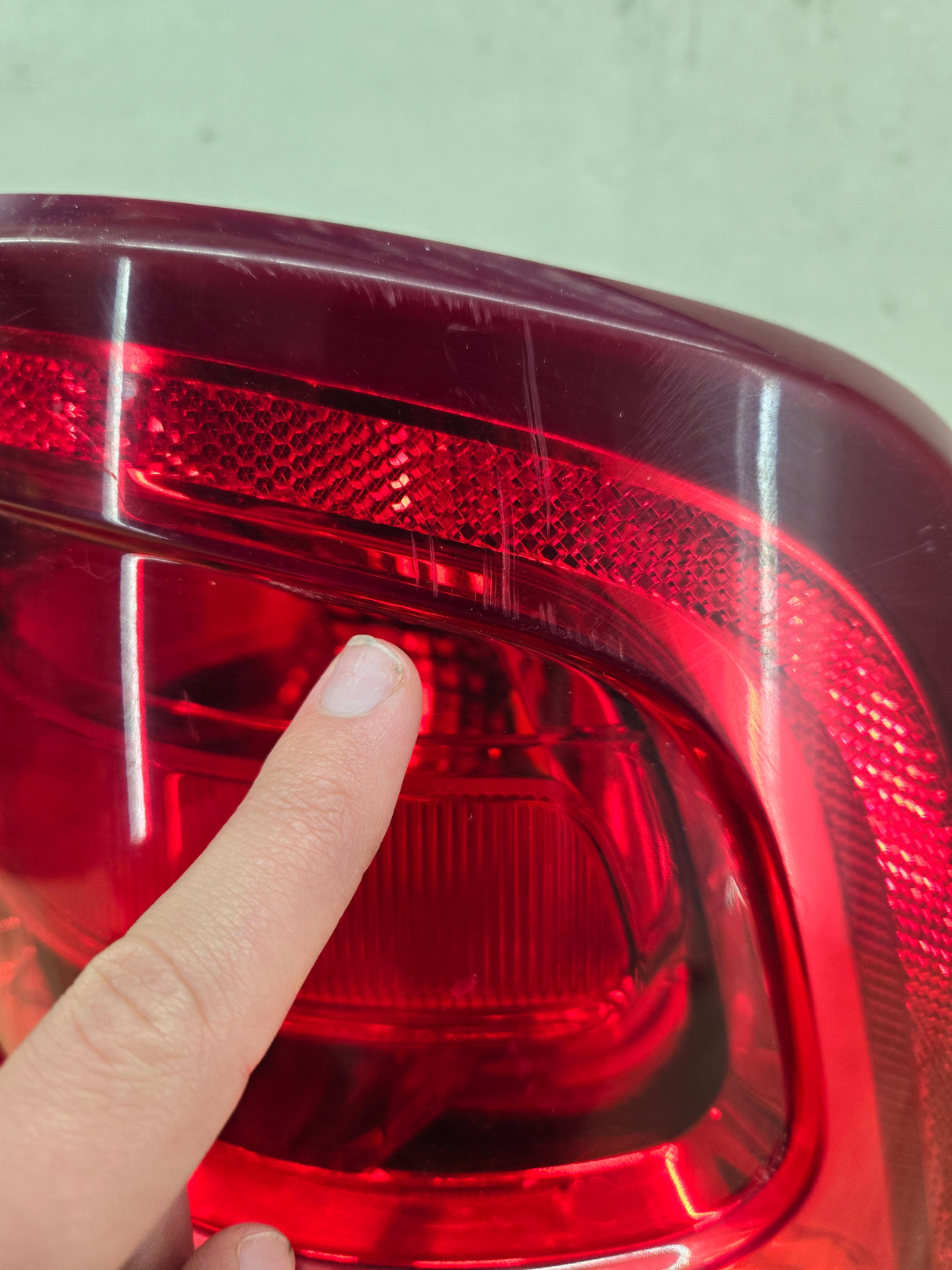 2019-2024 5th Gen Dodge Ram 2500 3500 RH Passenger Side Tail Light Halogen 68361714AE