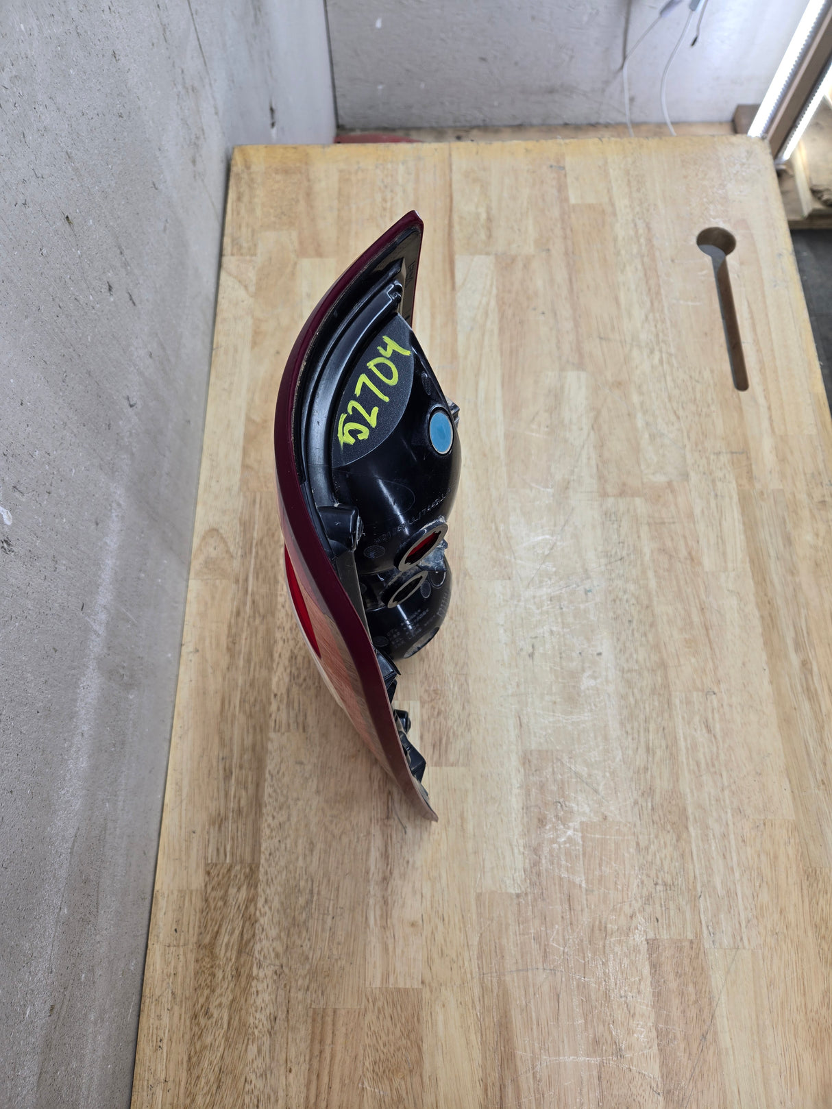 2019-2024 5th Gen Dodge Ram 2500 3500 RH Passenger Side Tail Light Halogen 68361714AE