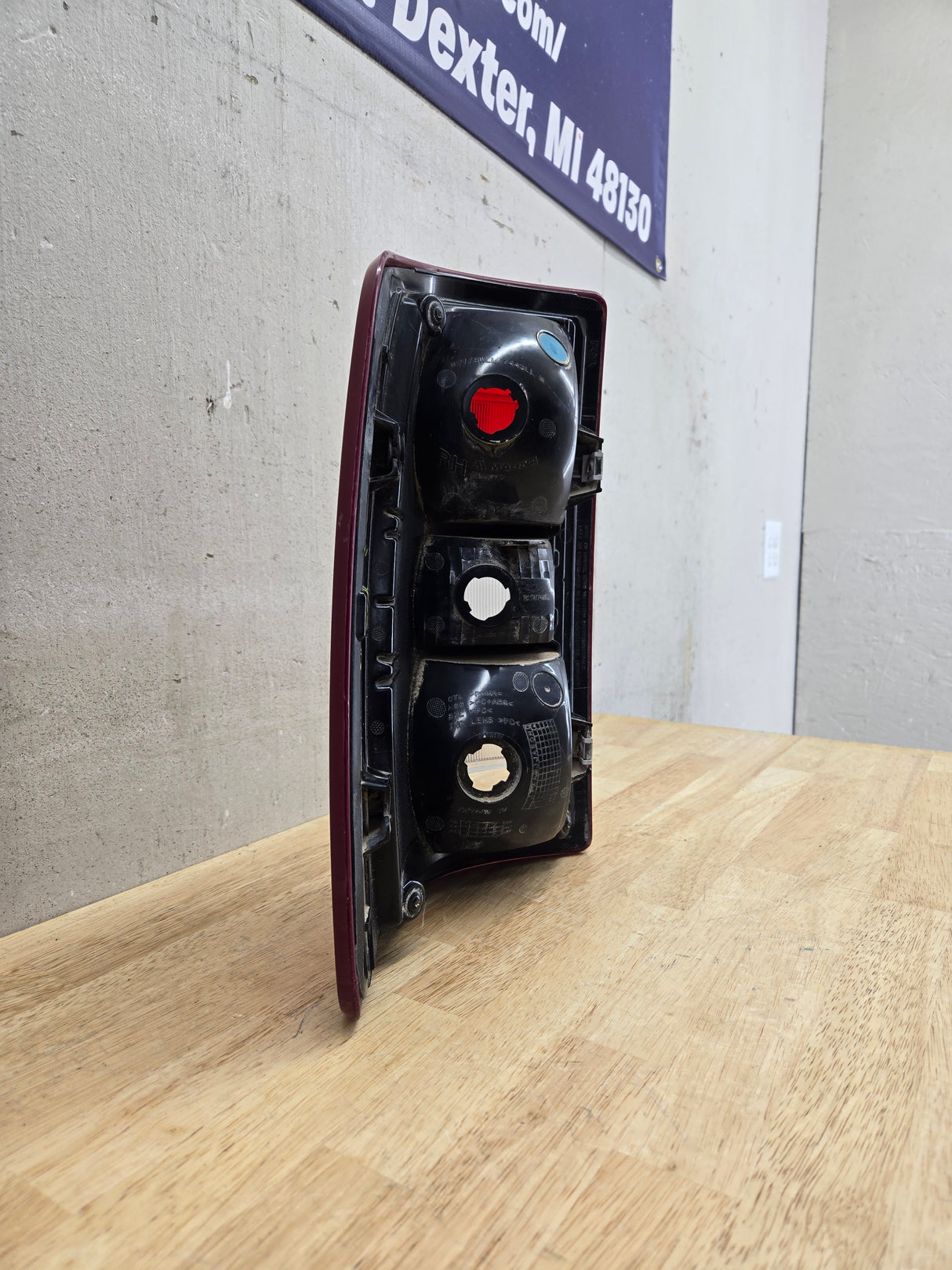 2019-2024 5th Gen Dodge Ram 2500 3500 RH Passenger Side Tail Light Halogen 68361714AE