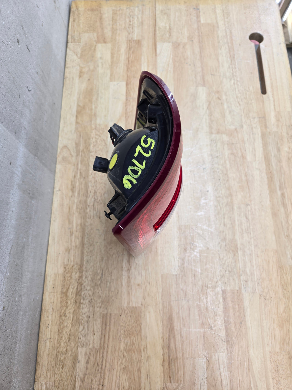 2019-2024 5th Gen Dodge Ram 2500 3500 RH Passenger Side Tail Light Halogen 68361714AF