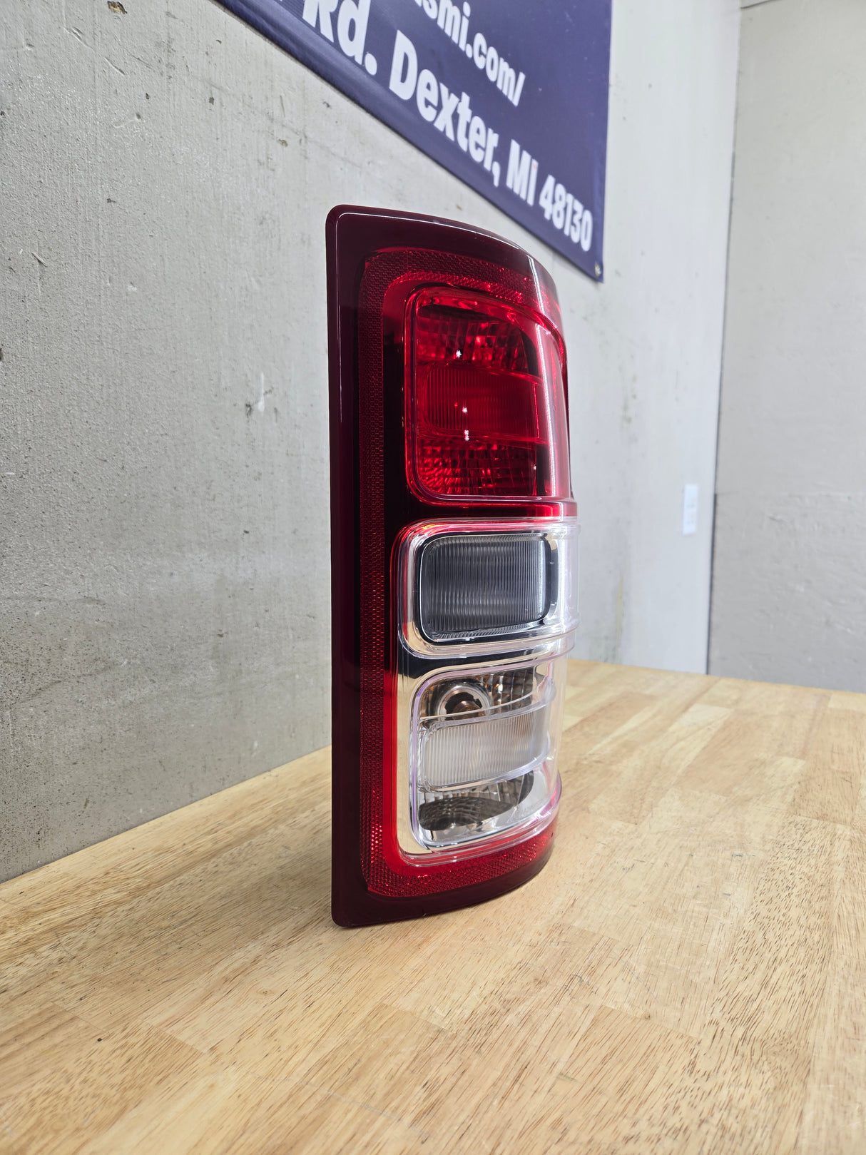 2019-2024 5th Gen Dodge Ram 2500 3500 RH Passenger Side Tail Light Halogen 68361714AF