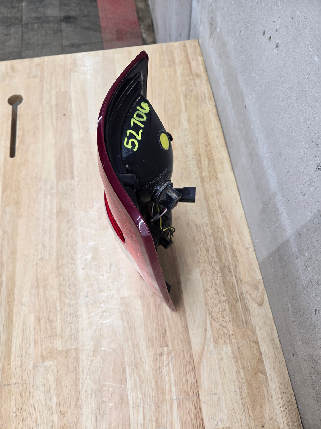 2019-2024 5th Gen Dodge Ram 2500 3500 RH Passenger Side Tail Light Halogen 68361714AF