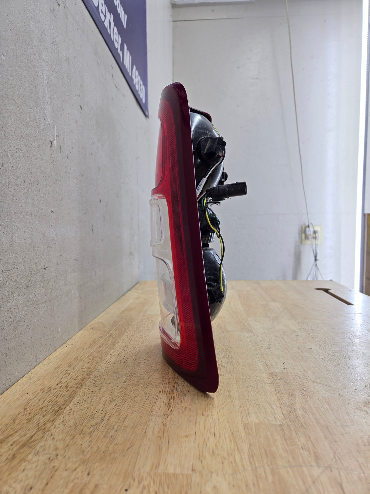 2019-2024 5th Gen Dodge Ram 2500 3500 RH Passenger Side Tail Light Halogen 68361714AF