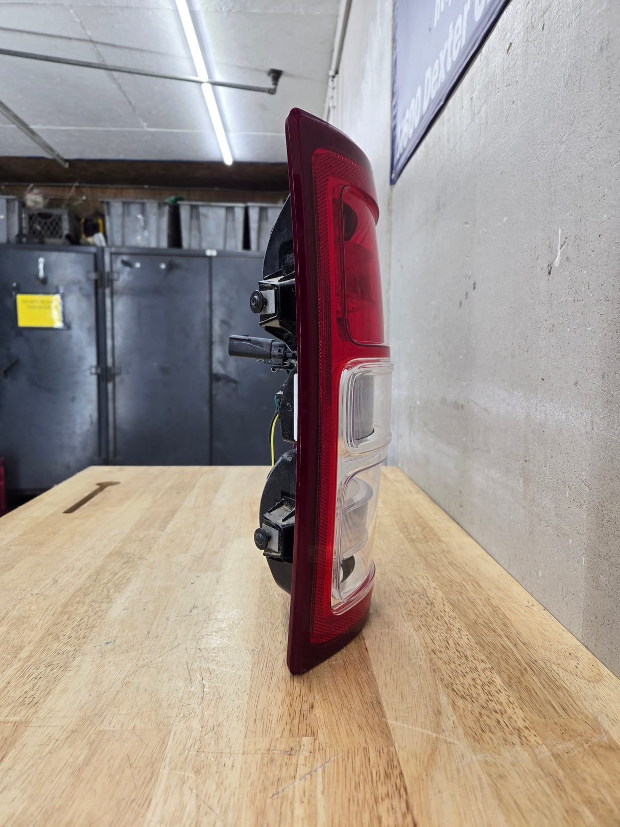 2019-2024 5th Gen Dodge Ram 2500 3500 RH Passenger Side Tail Light Halogen 68361714AF