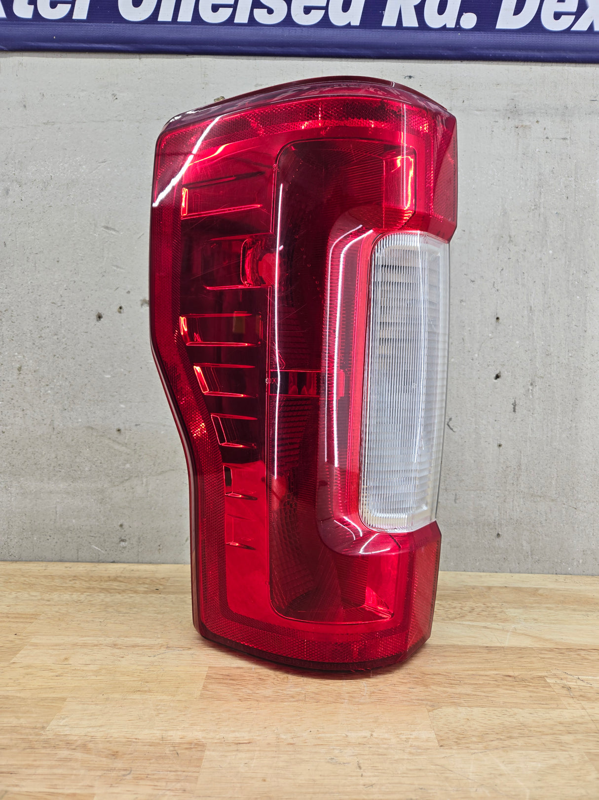 2017-2019 Ford Super Duty F250 F350 F450 F550 LH Driver Side Tail Light Halogen HC3B-13B505-AD