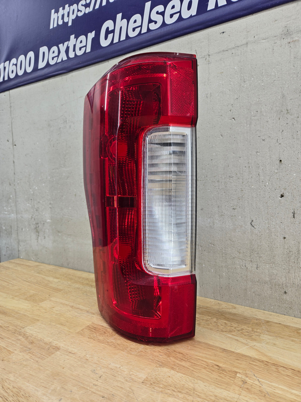 2017-2019 Ford Super Duty F250 F350 F450 F550 LH Driver Side Tail Light Halogen HC3B-13B505-AD