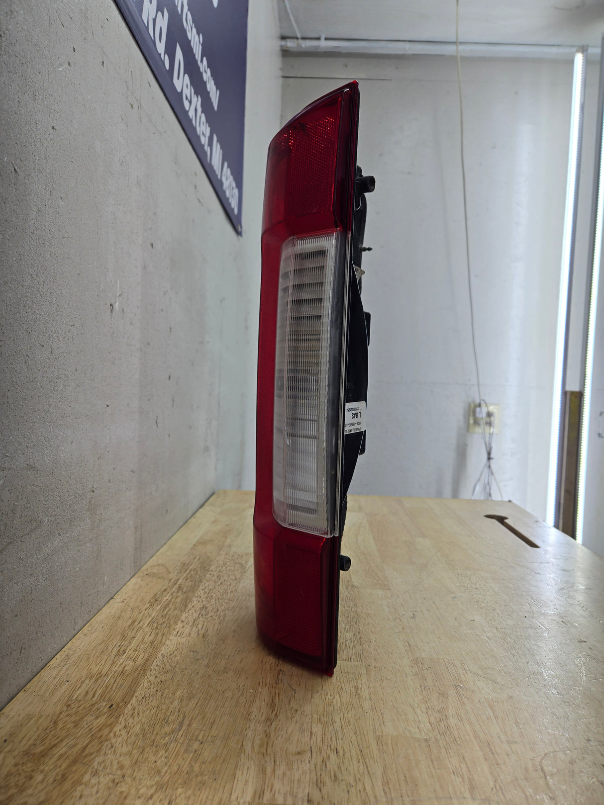 2017-2019 Ford Super Duty F250 F350 F450 F550 LH Driver Side Tail Light Halogen HC3B-13B505-AD