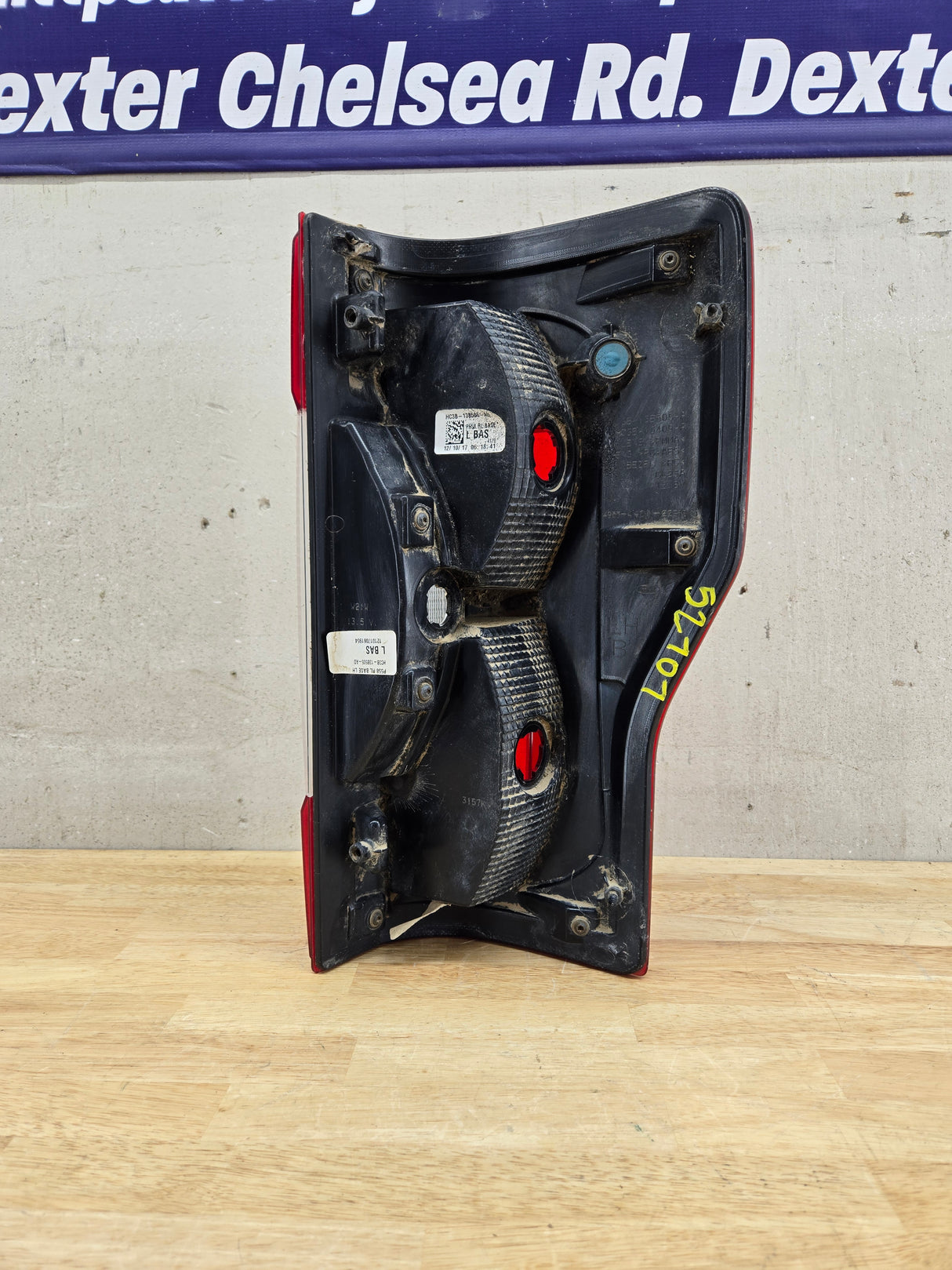 2017-2019 Ford Super Duty F250 F350 F450 F550 LH Driver Side Tail Light Halogen HC3B-13B505-AD