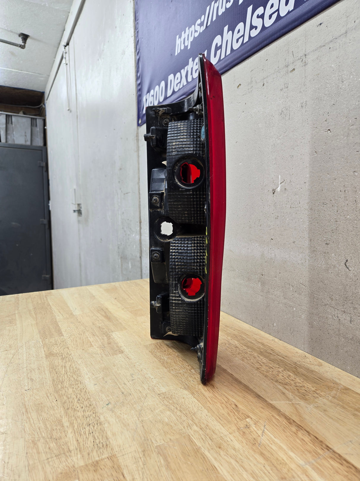 2017-2019 Ford Super Duty F250 F350 F450 F550 LH Driver Side Tail Light Halogen HC3B-13B505-AD