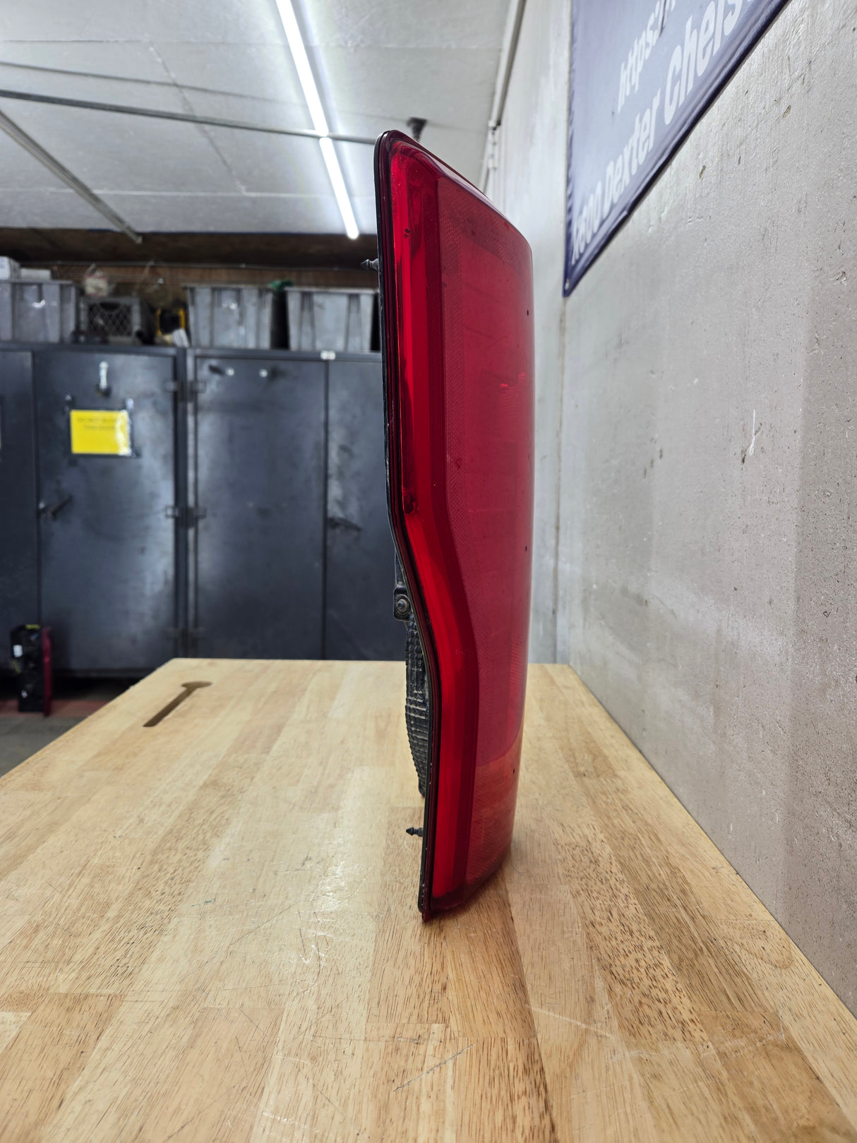 2017-2019 Ford Super Duty F250 F350 F450 F550 LH Driver Side Tail Light Halogen HC3B-13B505-AD