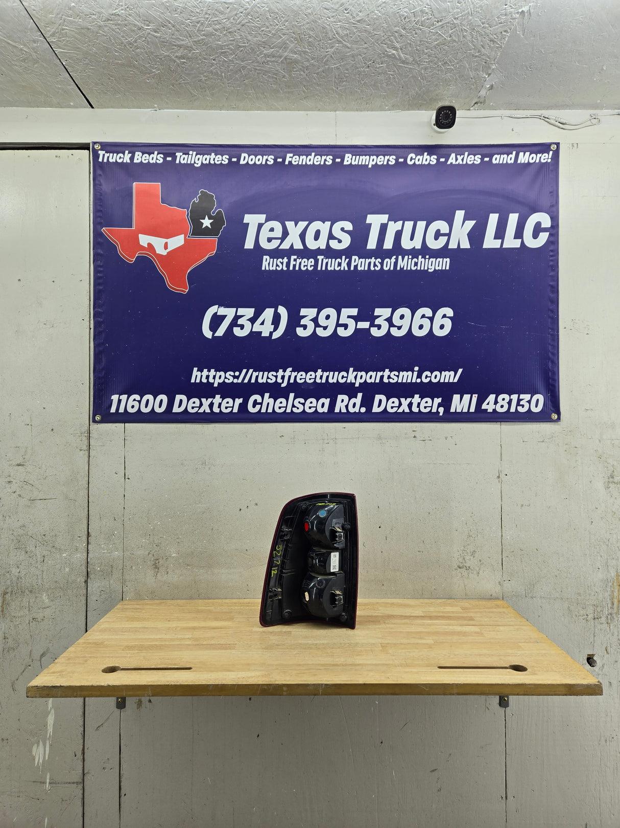 2019-2024 5th Gen Dodge Ram 2500 3500 RH Passenger Side Tail Light Halogen 68361714AE