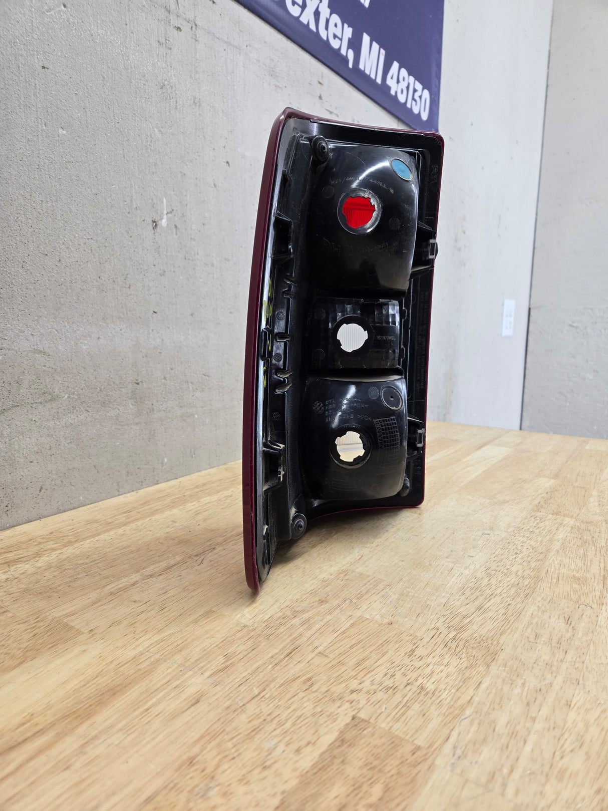 2019-2024 5th Gen Dodge Ram 2500 3500 RH Passenger Side Tail Light Halogen 68361714AE