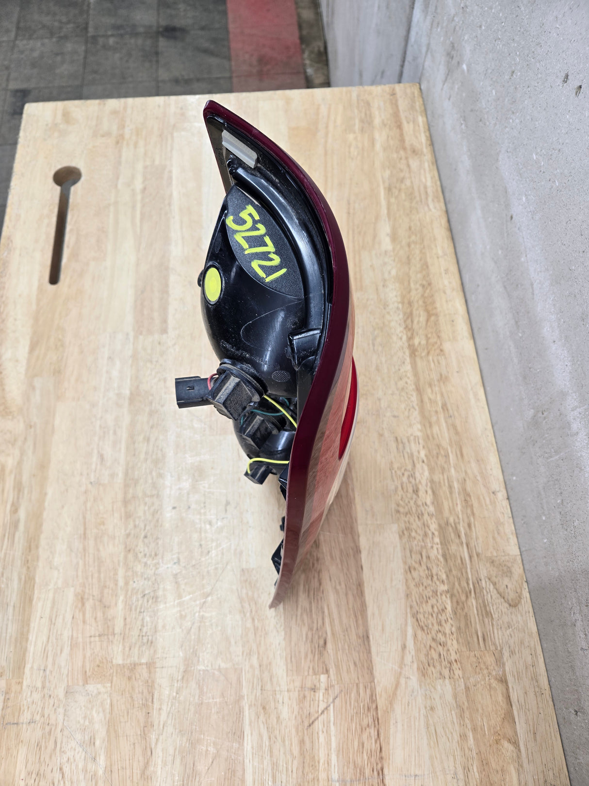 2019-2024 5th Gen Dodge Ram 2500 3500 LH Driver Side Tail Light Halogen 68361715AF