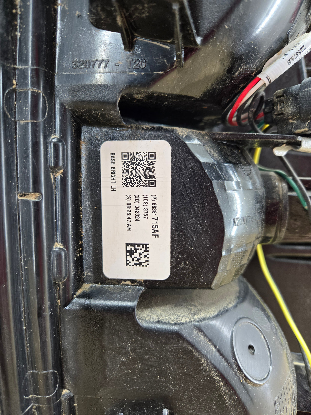 2019-2024 5th Gen Dodge Ram 2500 3500 LH Driver Side Tail Light Halogen 68361715AF