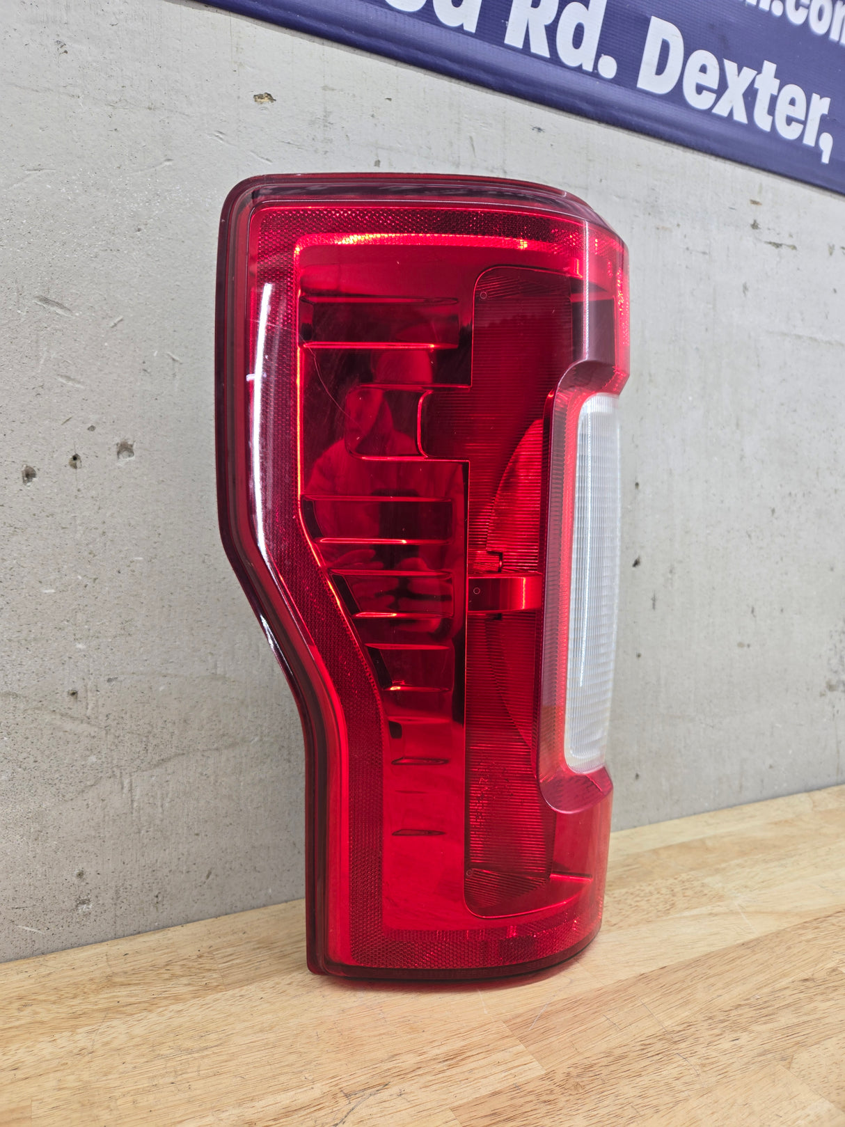 2017-2019 Ford Super Duty F250 F350 F450 F550 LH Driver Side Tail Light Halogen HC3B-13B504-AE