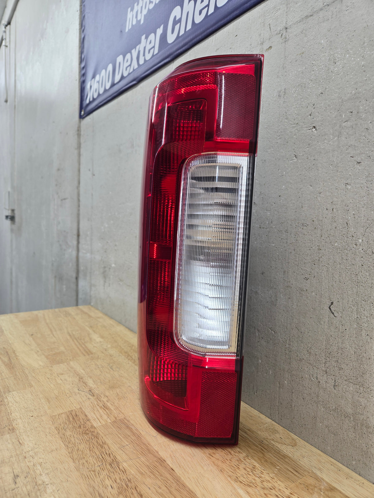 2017-2019 Ford Super Duty F250 F350 F450 F550 LH Driver Side Tail Light Halogen HC3B-13B504-AE