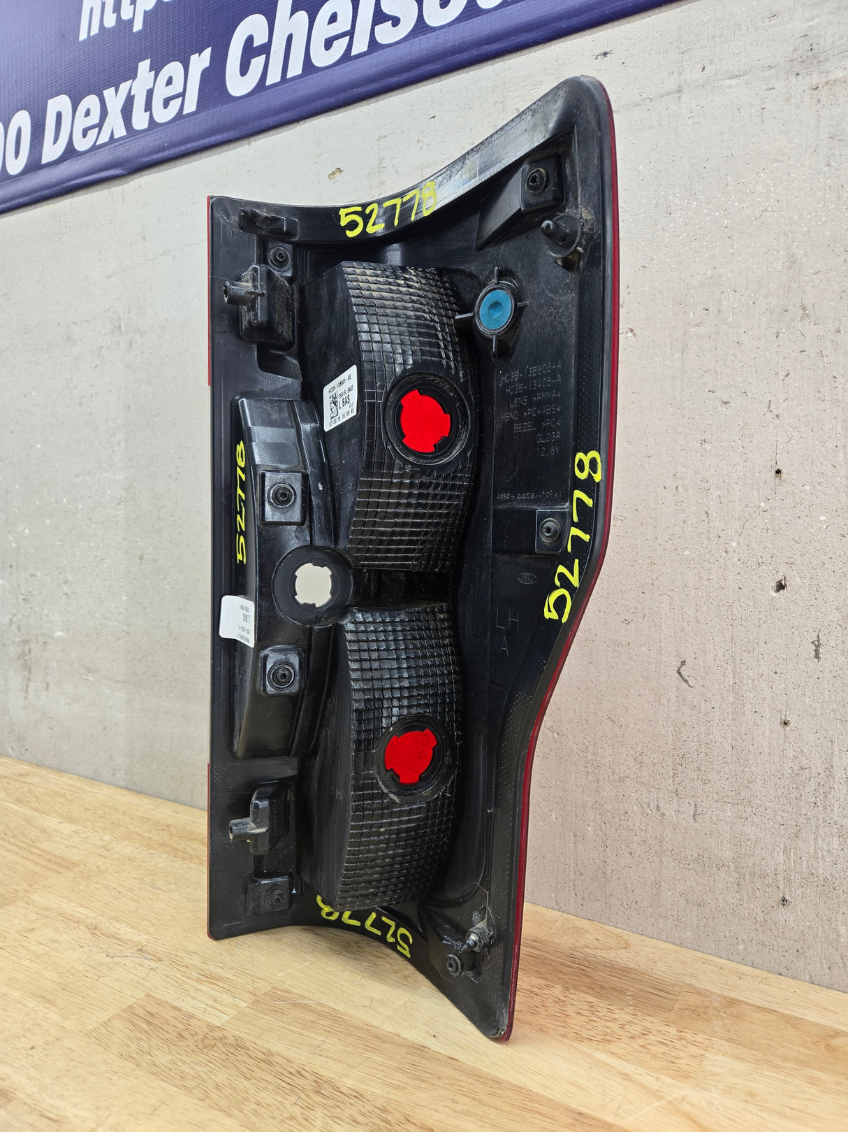 2017-2019 Ford Super Duty F250 F350 F450 F550 LH Driver Side Tail Light Halogen HC3B-13B504-AE